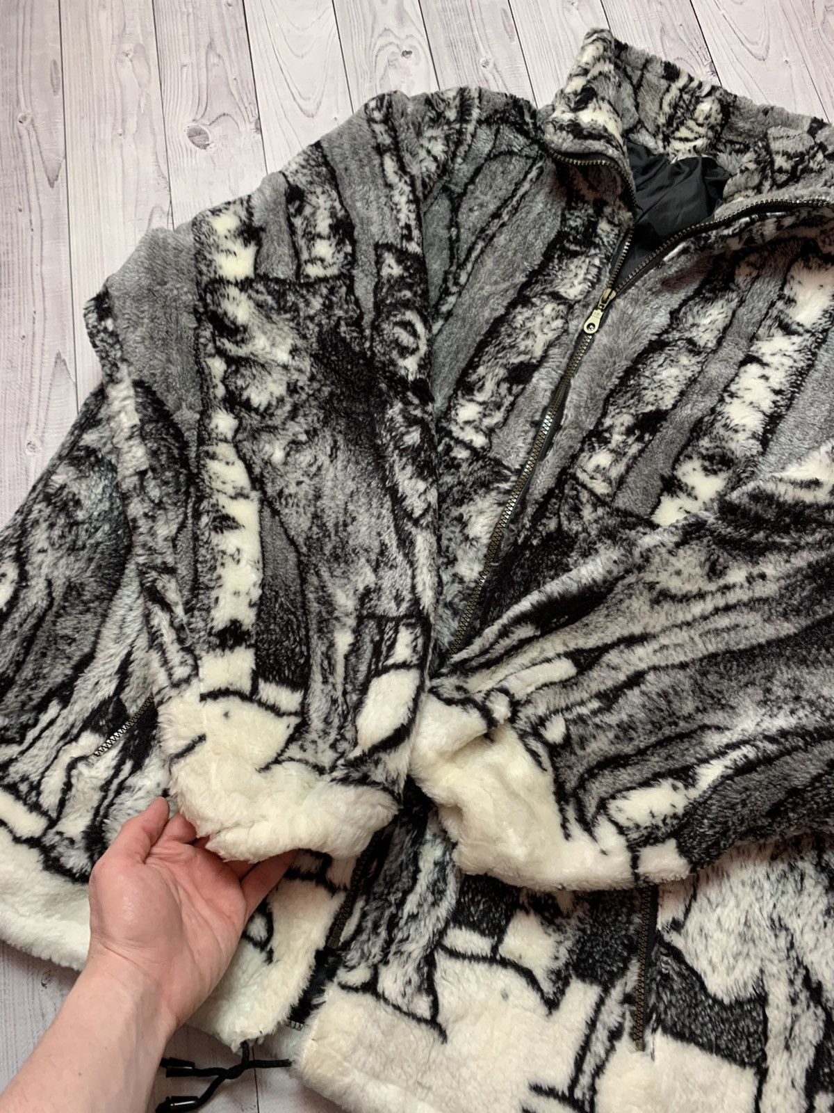 Other × Vintage Vintage Fleece jacket Wolf eagle size XL Size US XL / EU 56 / 4 - 7 Thumbnail