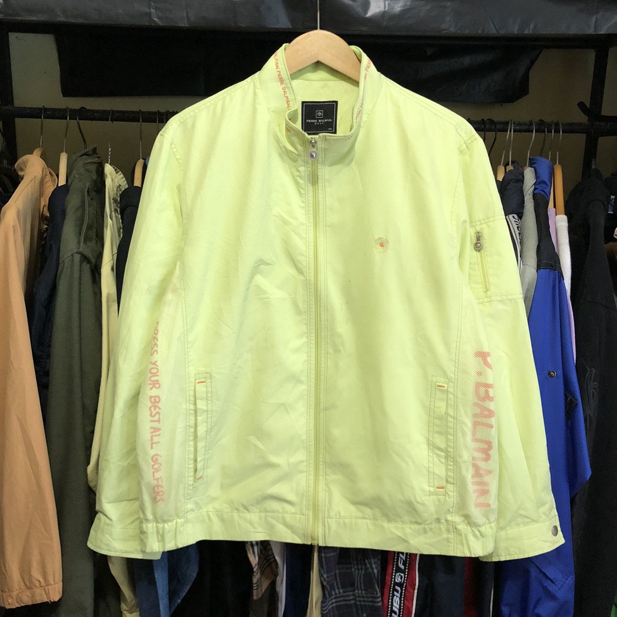 Pierre Balmain Vintage pierre balmain golf light jacket spell out Size US L / EU 52-54 / 3 - 1 Thumbnail