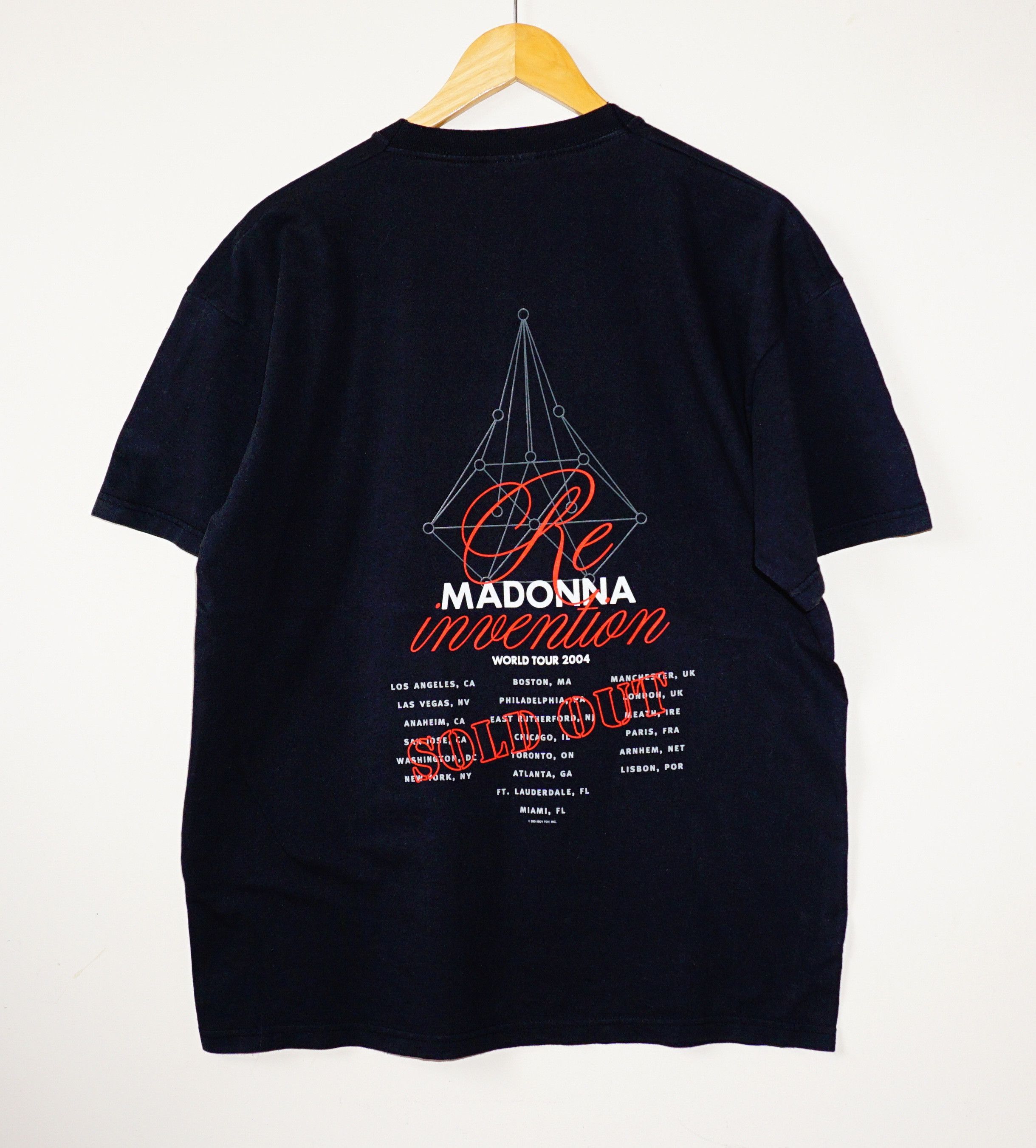 Vintage Madonna 2004 Re- Invention World Tour tshirt Size US L / EU 52-54 / 3 - 2 Thumbnail
