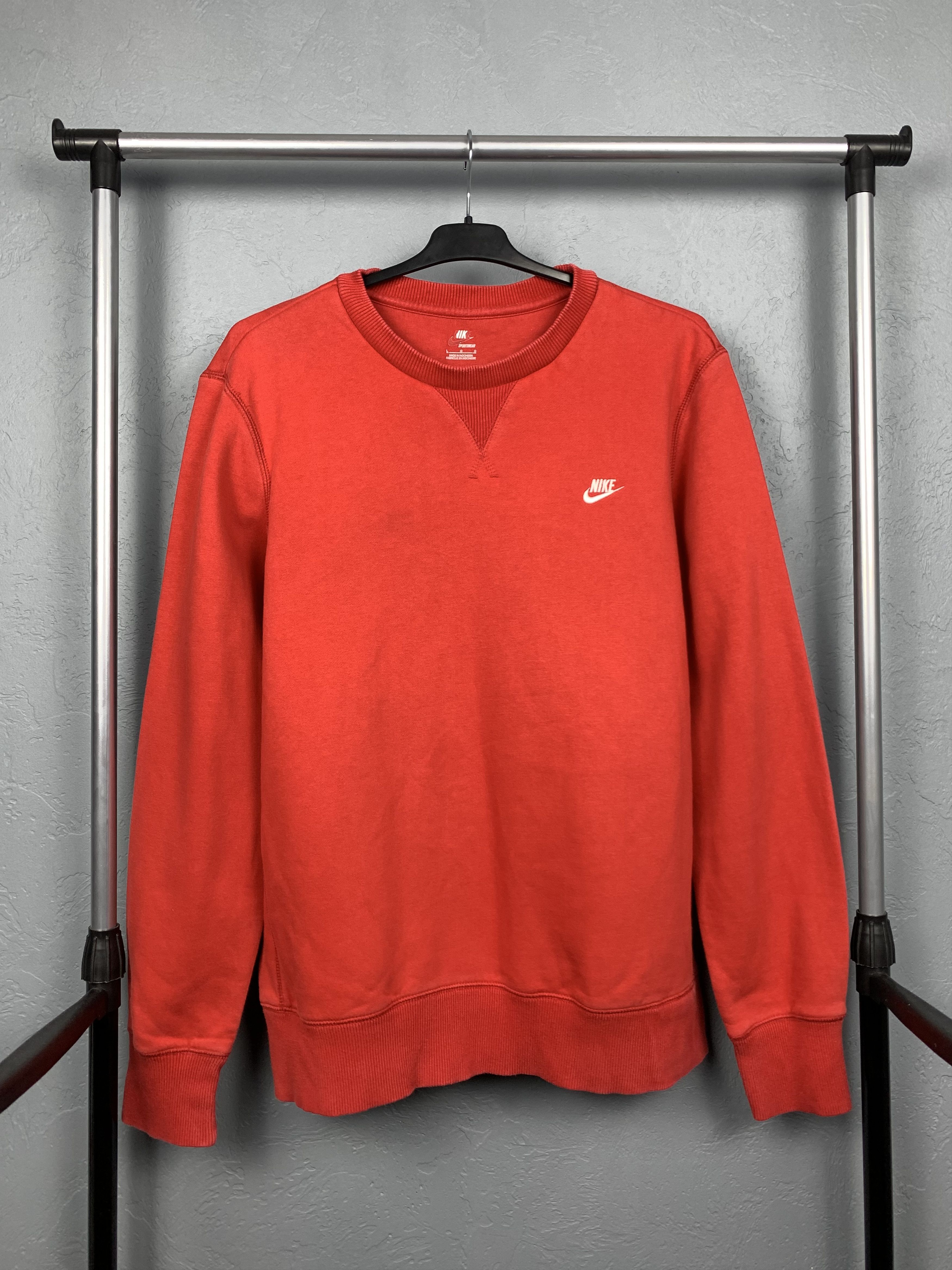 Nike Nike Vintage Mens Sweatshirt Y2K Size US L / EU 52-54 / 3 - 1 Thumbnail