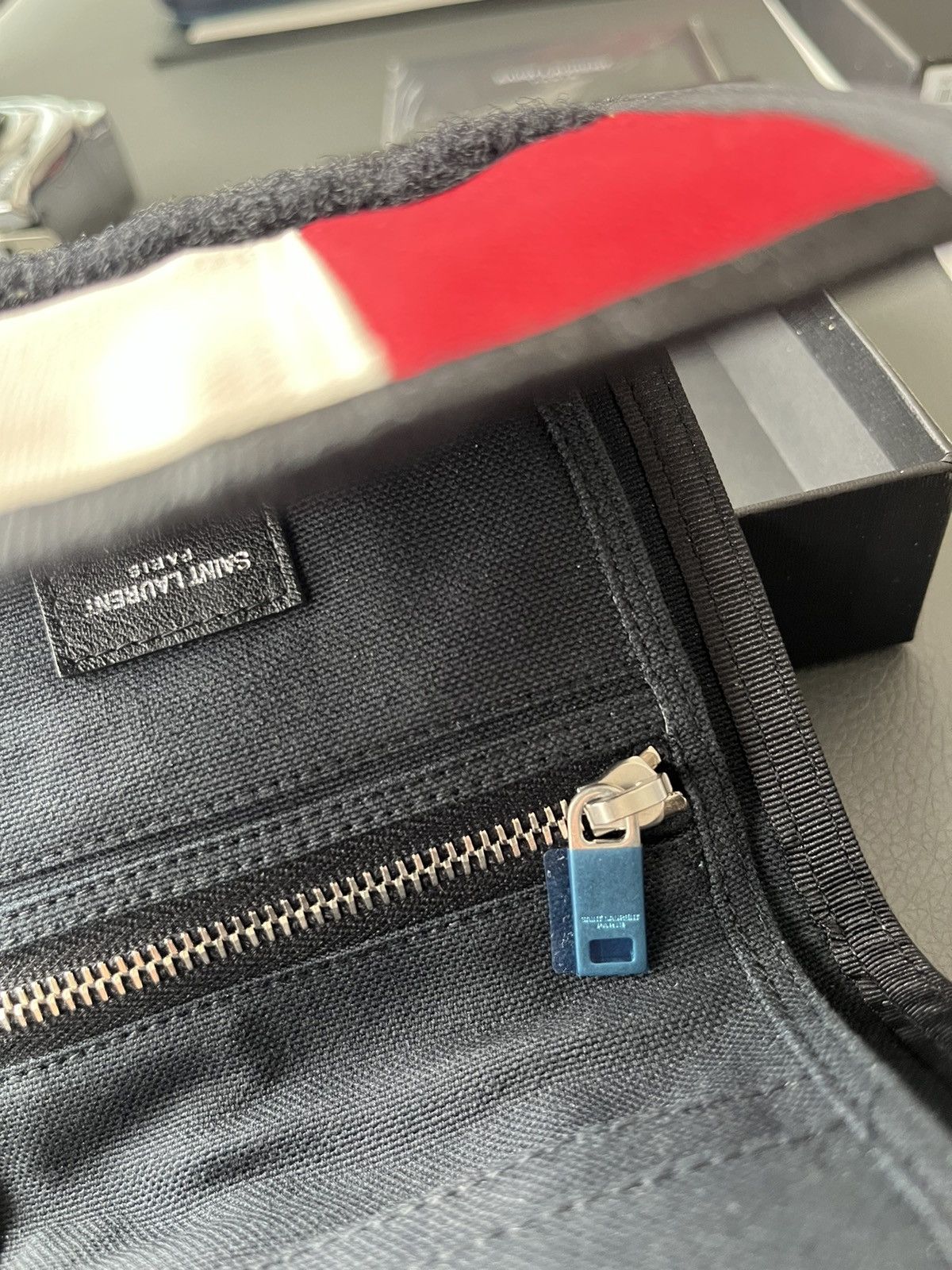Hedi Slimane × Saint Laurent Paris × Yves Saint Laurent Brand New Limited Edition Super Rare US Flag Logo Wallet Size ONE SIZE - 9 Thumbnail