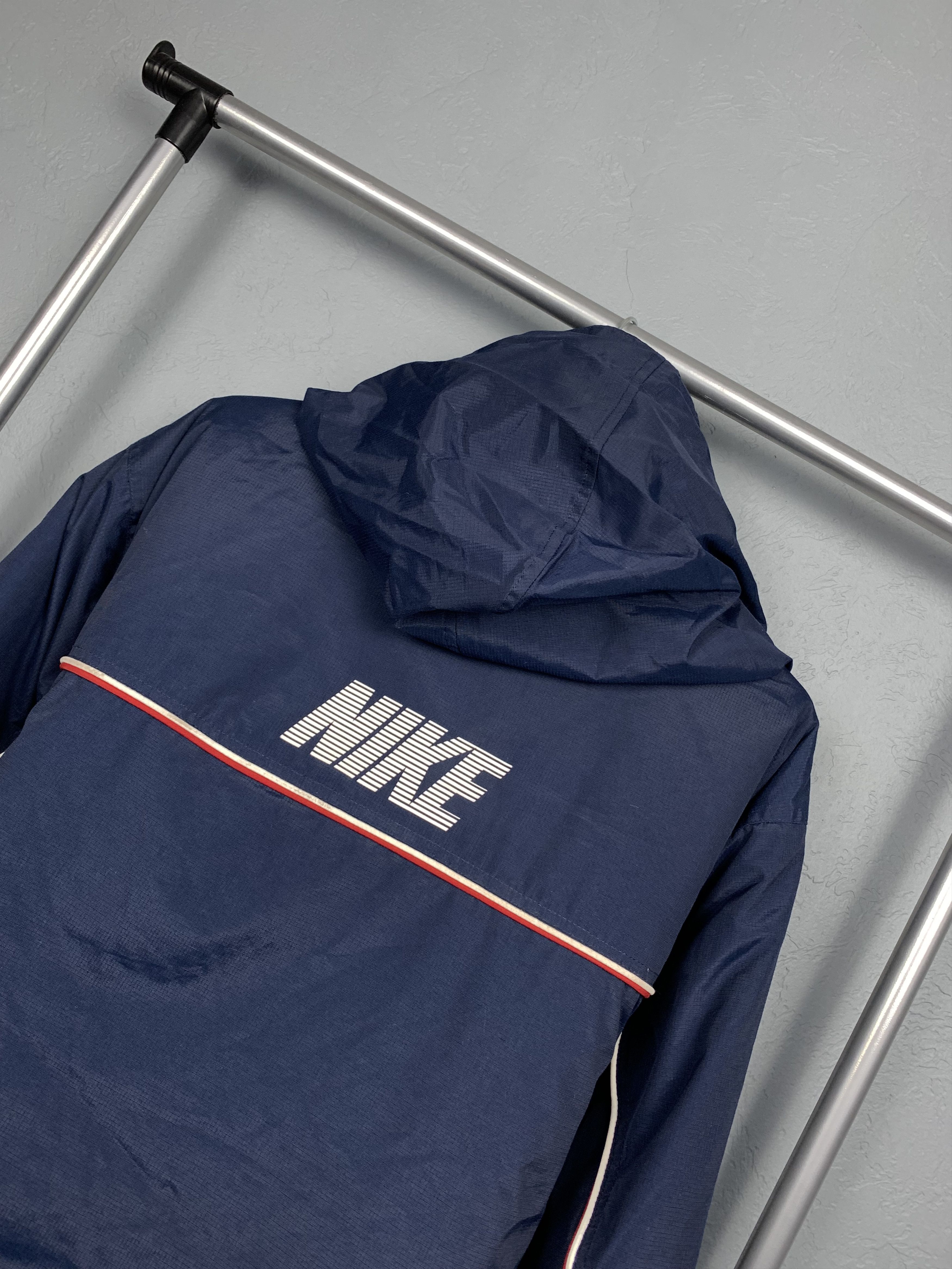 Nike Nike Vintage Mens Big Logo Jacket Size US XL / EU 56 / 4 - 2 Thumbnail