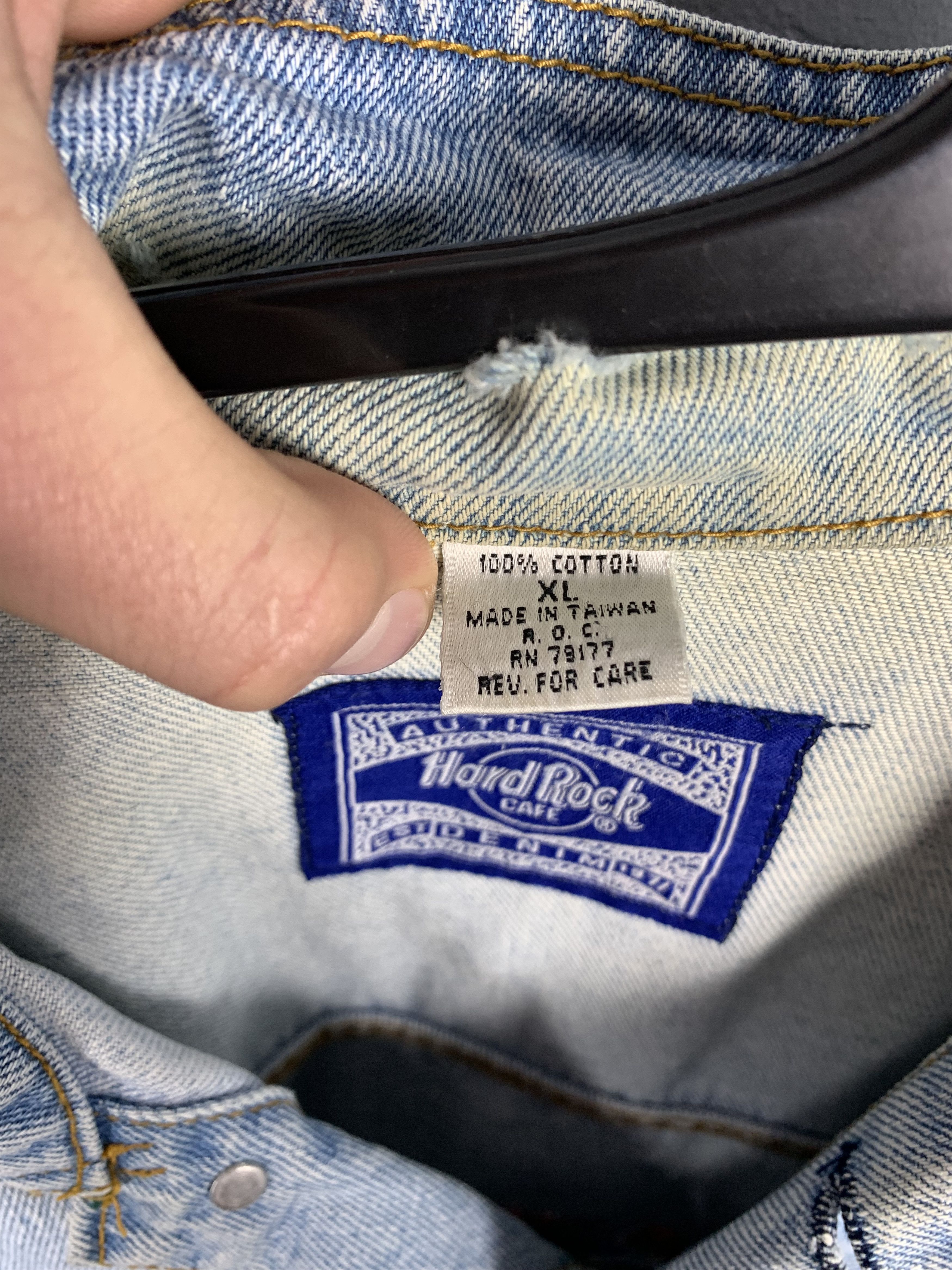 Hard Rock Cafe Hard Rock Cafe Orlando Vintage Denim Jacket Size US XL / EU 56 / 4 - 8 Thumbnail