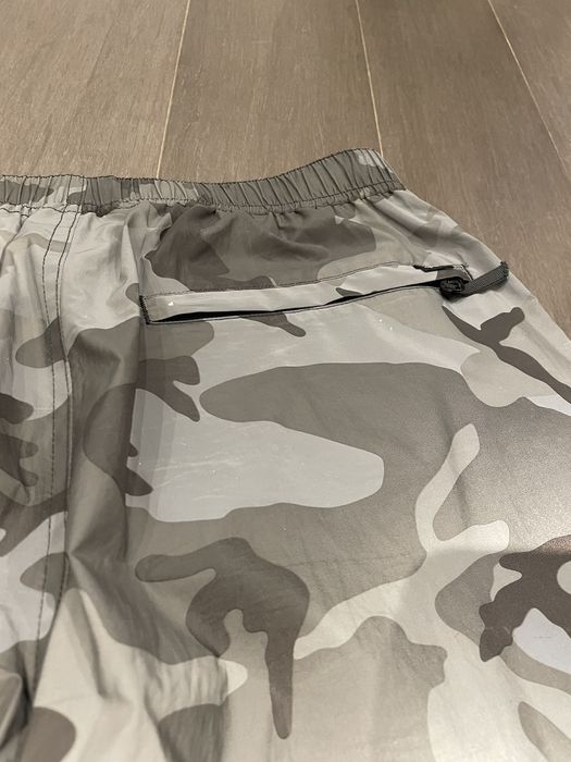 Supreme Supreme Reflective Camo Warm Up Pant | Grailed