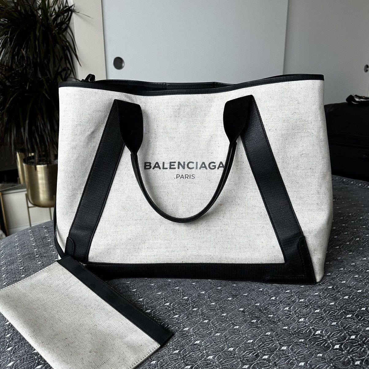 balenciaga-balenciaga-navy-cabas-tote-black-natural-grailed