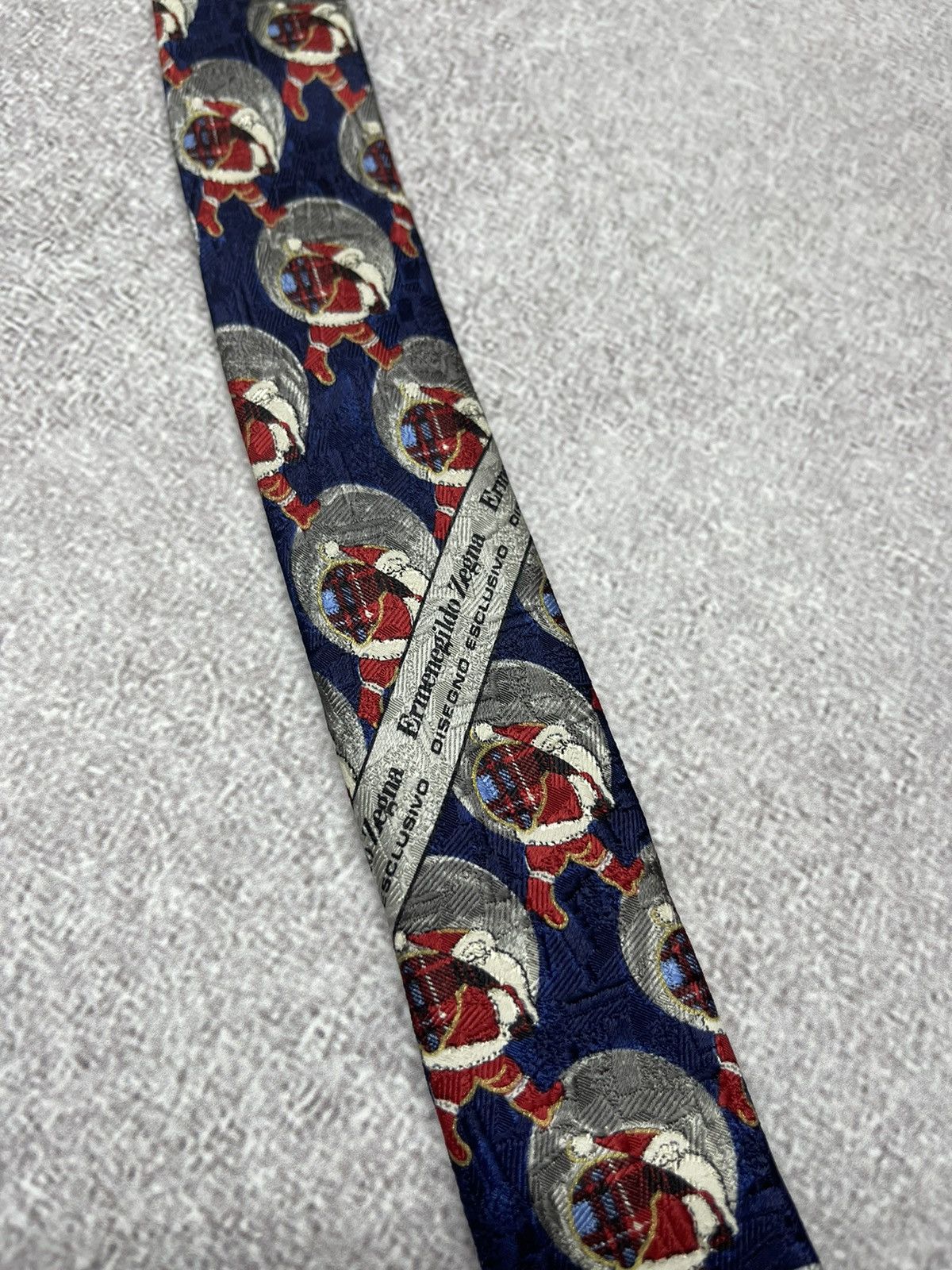Ermenegildo Zegna Ermenegildo Zegna Tie Santa Clause Print Silk Luxury Size ONE SIZE - 5 Thumbnail