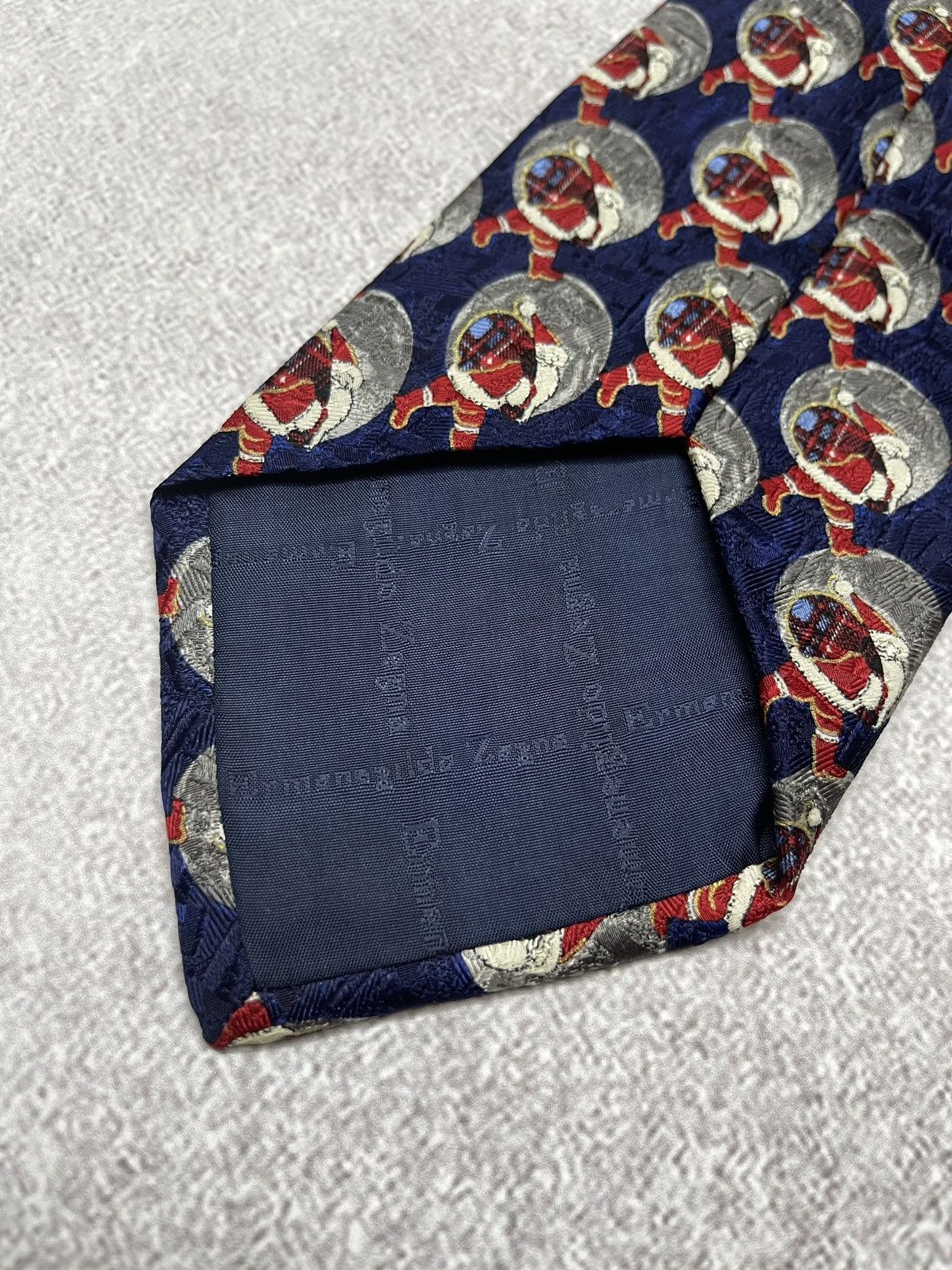 Ermenegildo Zegna Ermenegildo Zegna Tie Santa Clause Print Silk Luxury Size ONE SIZE - 4 Thumbnail
