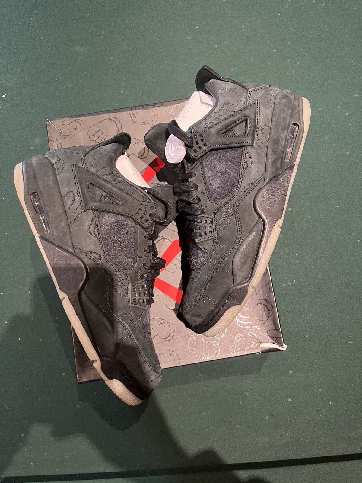 jordan 4 retro x kaws black 2017