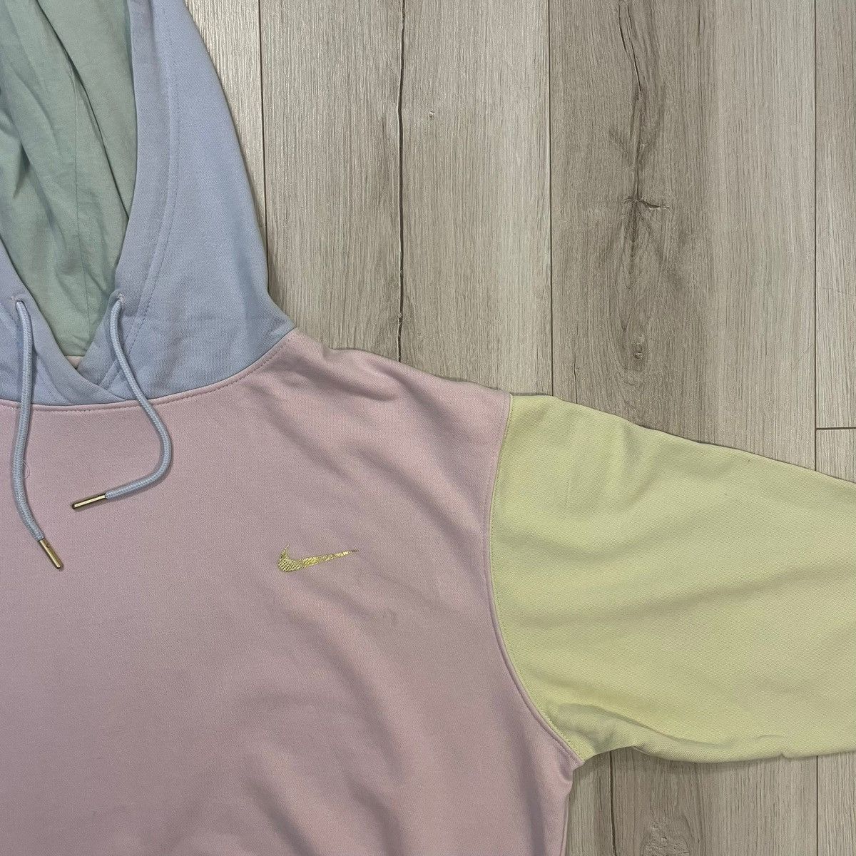 Nike hoodie mini metallic swoosh pastel colour oversized