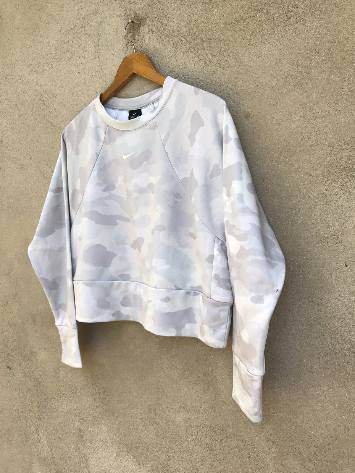 Nike × Nike ACG × Other NIKE CENTER CAMO CROPPED SWEATSHIRT WOMEN Size L / US 10 / IT 46 - 3 Thumbnail