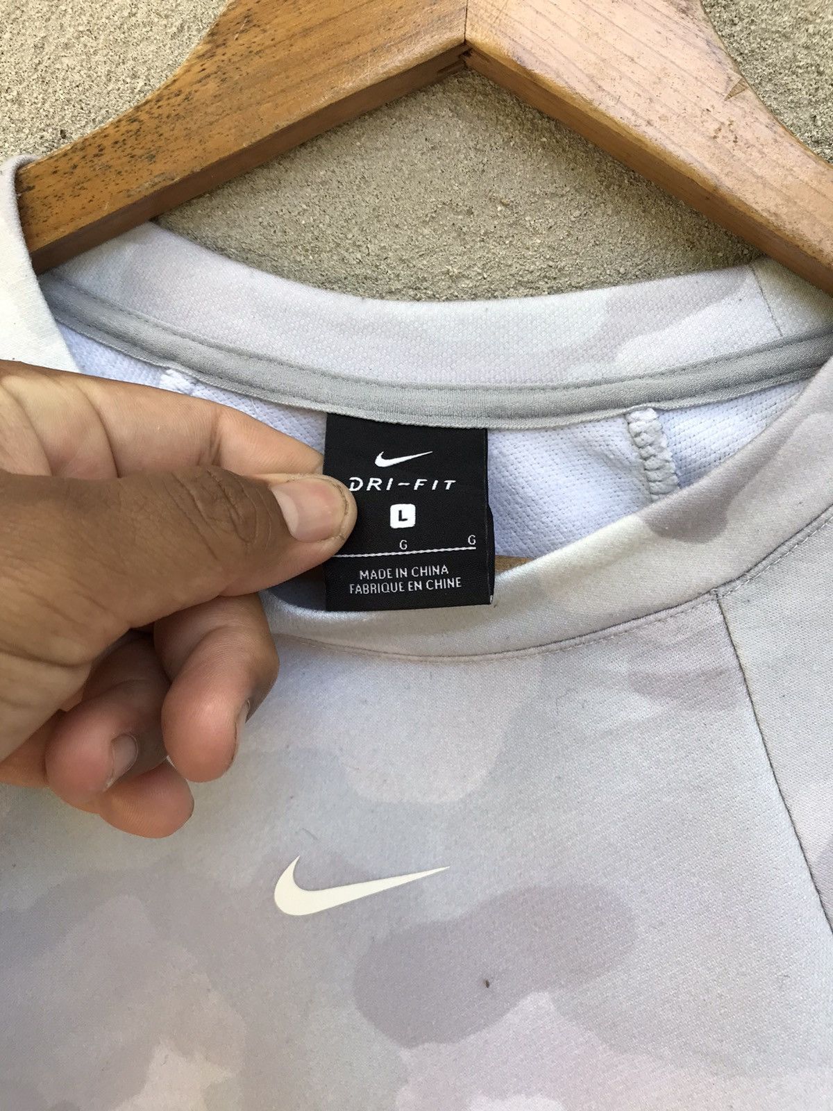 Nike × Nike ACG × Other NIKE CENTER CAMO CROPPED SWEATSHIRT WOMEN Size L / US 10 / IT 46 - 6 Thumbnail