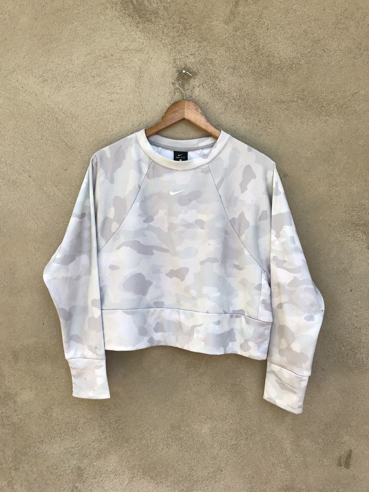 Nike × Nike ACG × Other NIKE CENTER CAMO CROPPED SWEATSHIRT WOMEN Size L / US 10 / IT 46 - 2 Thumbnail