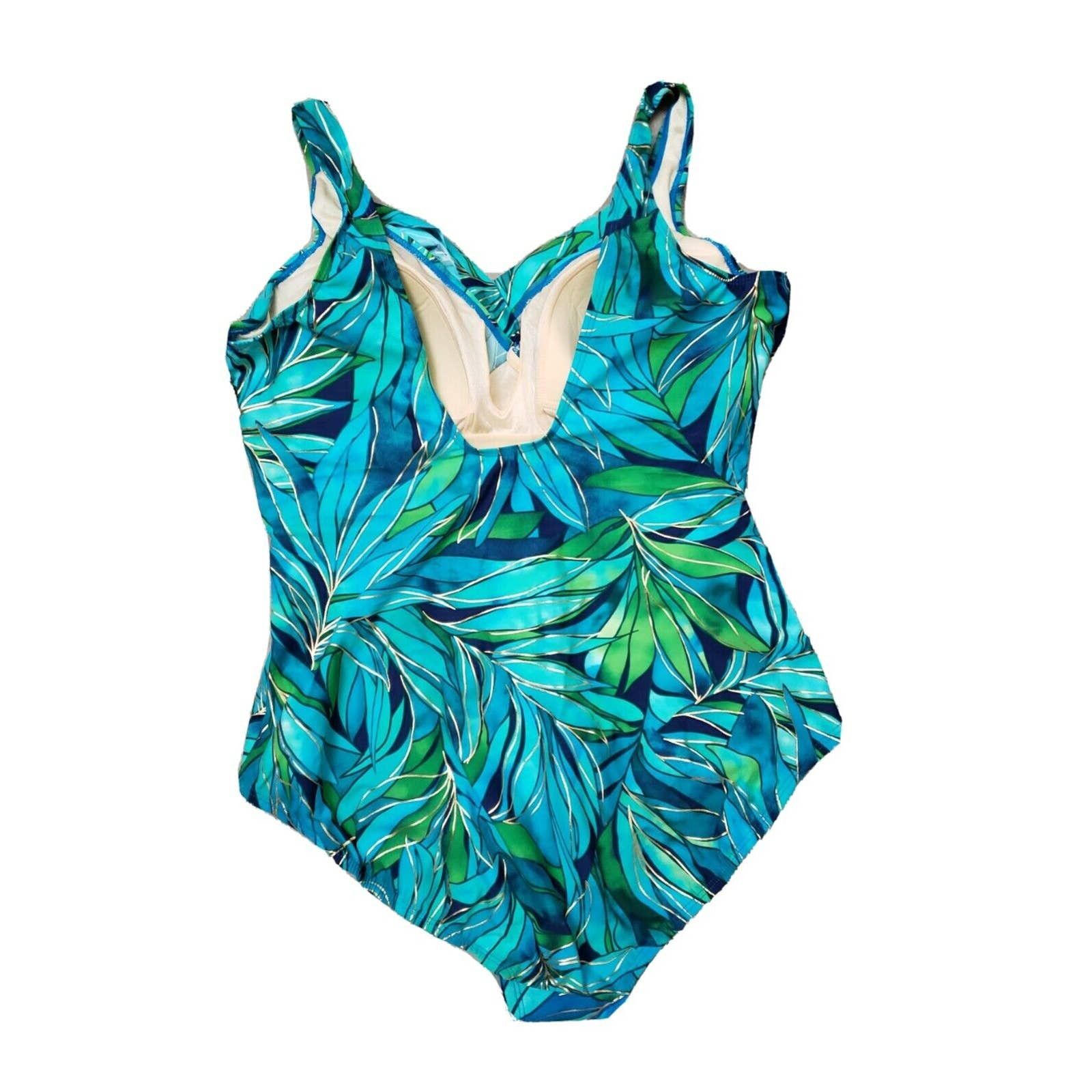 Kirkland Signature Kirkland Miraclesuit Women s Swimsuit One Piece Size 18 Grailed