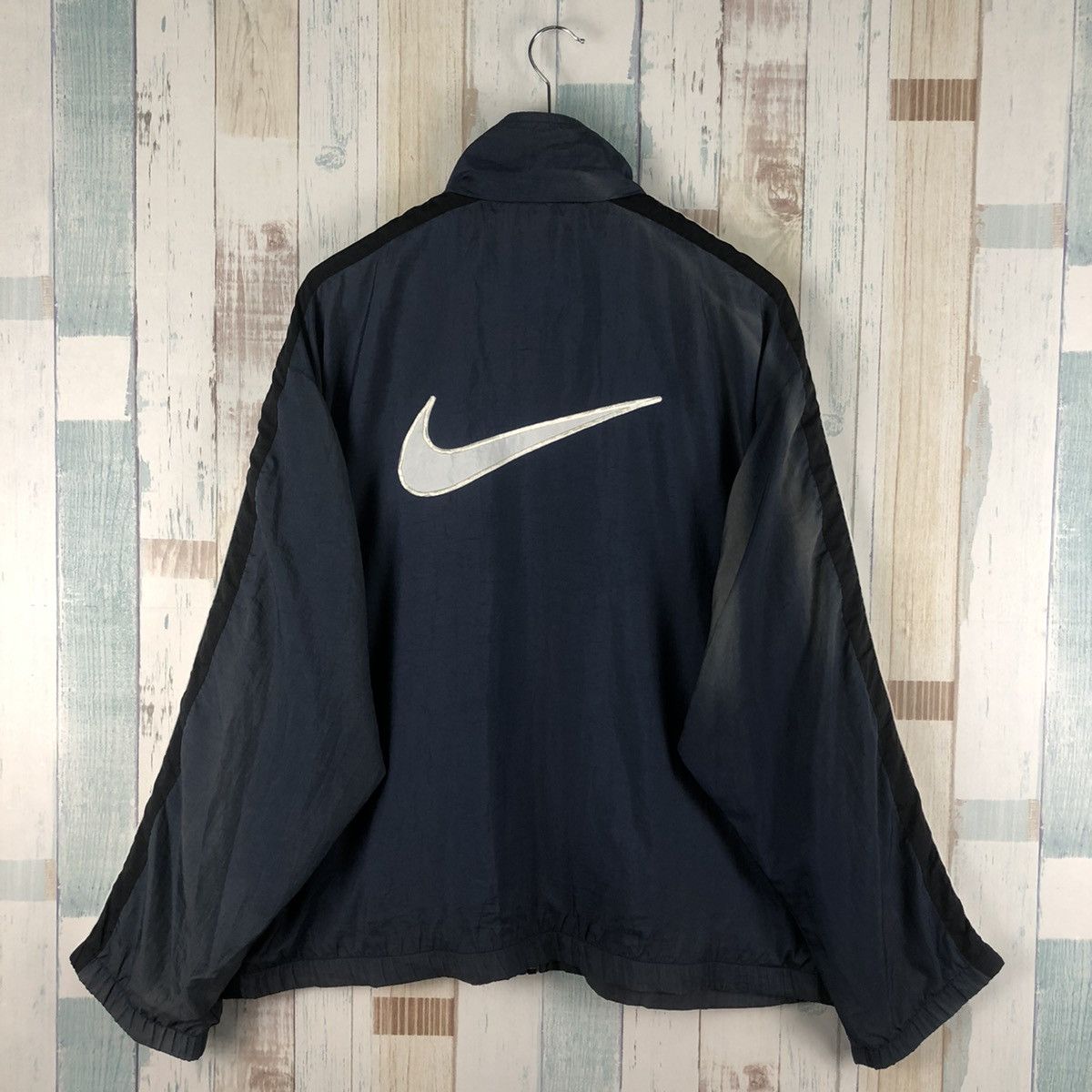 Nike Vintage Nike Big Logo Windbreaker Size US L / EU 52-54 / 3 - 1 Thumbnail