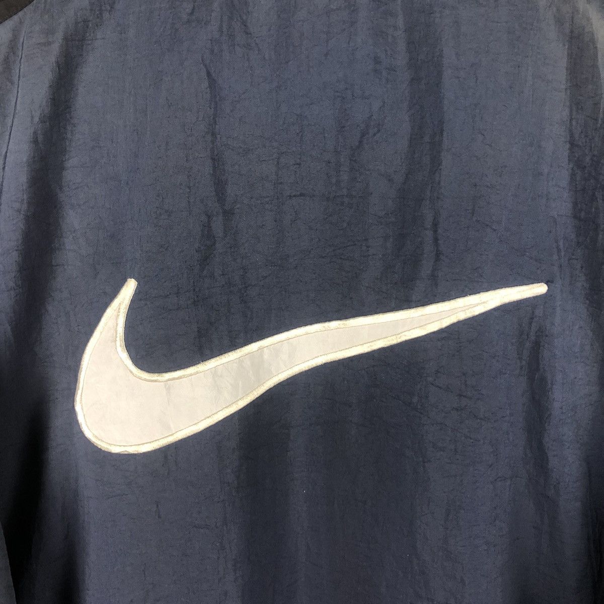Nike Vintage Nike Big Logo Windbreaker Size US L / EU 52-54 / 3 - 7 Thumbnail