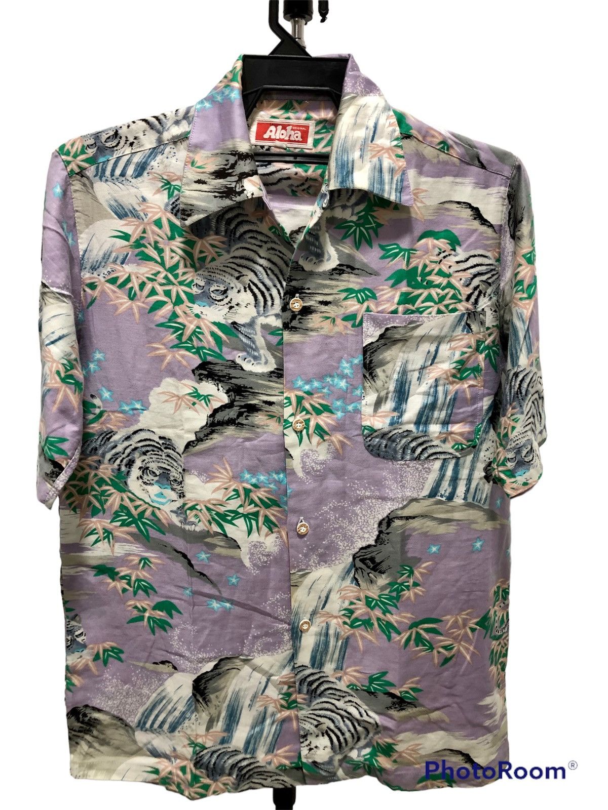 Vintage Hawaiian Shirt Motif White Tiger