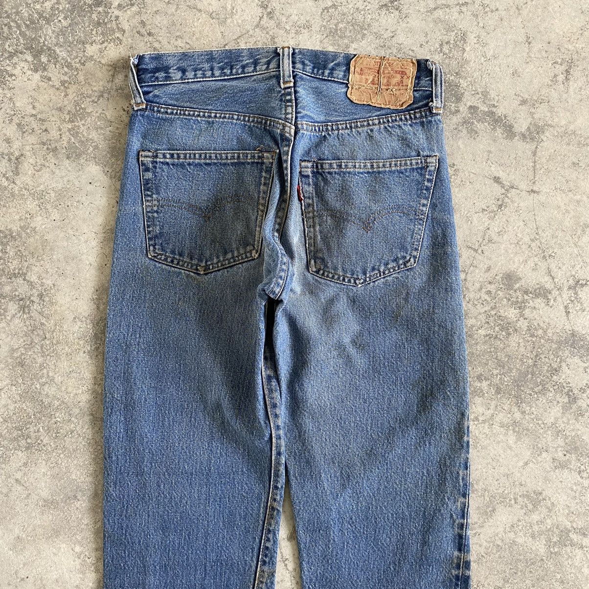 Levi's Vintage 70’s 80's Levi's 501 Selvedge Dirty Denim Jeans Size US 26 / EU 42 - 13 Thumbnail