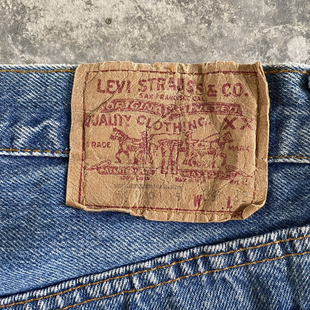 Levi's Size 29x29.5 Vintage 80's Levi's 501 Stone Washed Jeans Size US 29 - 14 Thumbnail