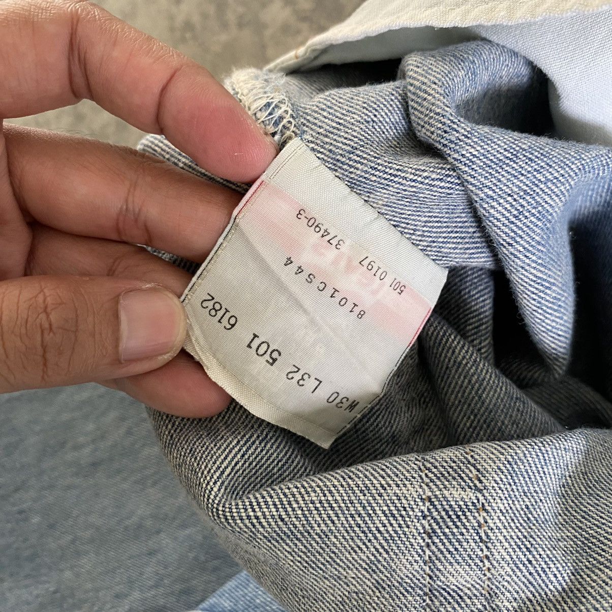 Levi's Size 30x31 Vintage 90's Levi's 501 Washed Blue Denim Jeans Size US 30 / EU 46 - 16 Thumbnail