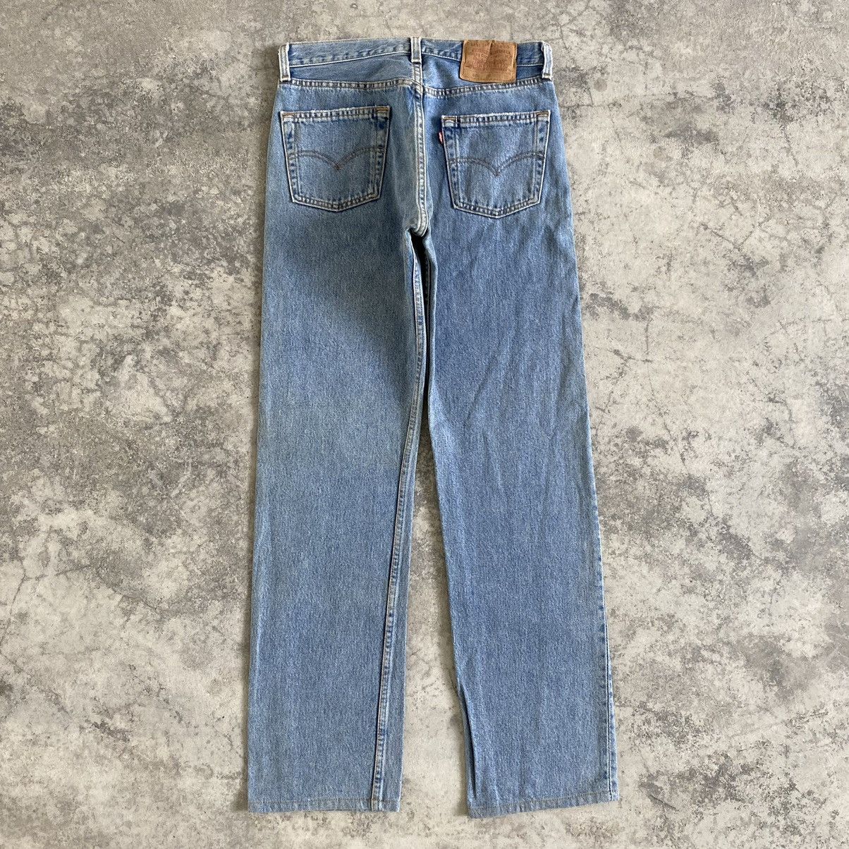 Levi's Size 30x31 Vintage 90's Levi's 501 Washed Blue Denim Jeans Size US 30 / EU 46 - 9 Thumbnail