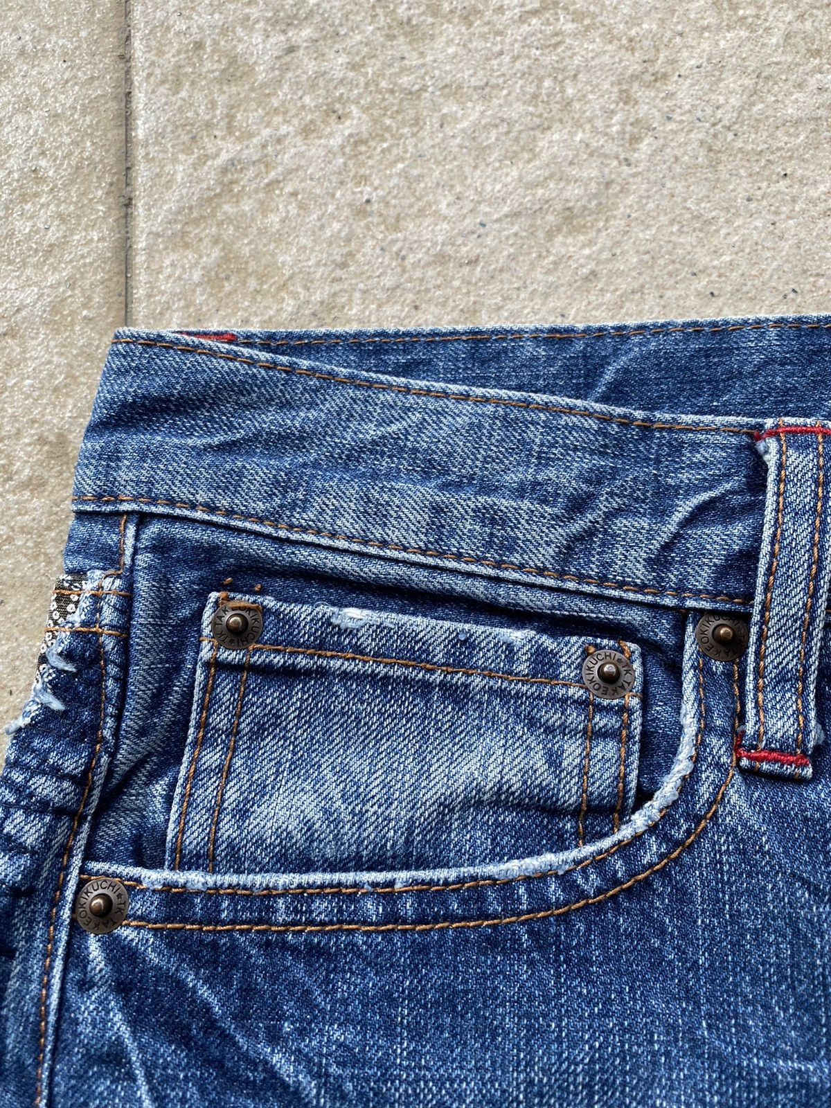 Blue Blue Japan 💥RARE💥 TAKEO KIKUCHI Sashiko Thread x Hybrid Floral Denim Size US 32 / EU 48 - 6 Thumbnail