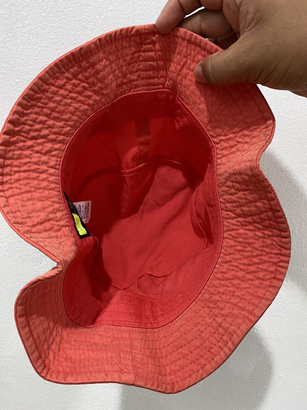 Nike Classic Nike Swoosh Bucket Hat Size ONE SIZE - 5 Thumbnail