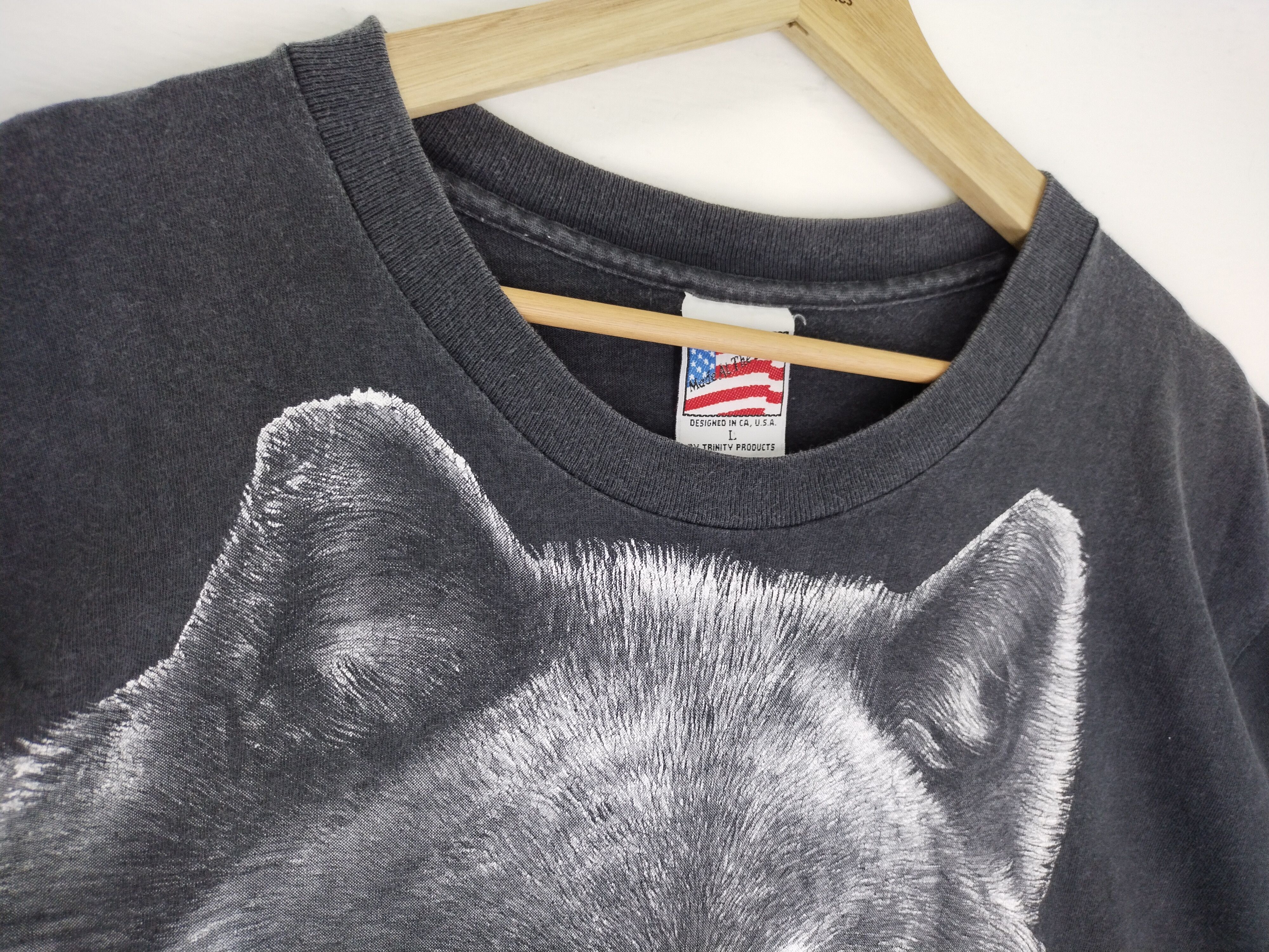 Vintage Vintage 90s Wolf Wild Animal Life Inspire Big Graphic Tee Size US L / EU 52-54 / 3 - 3 Thumbnail