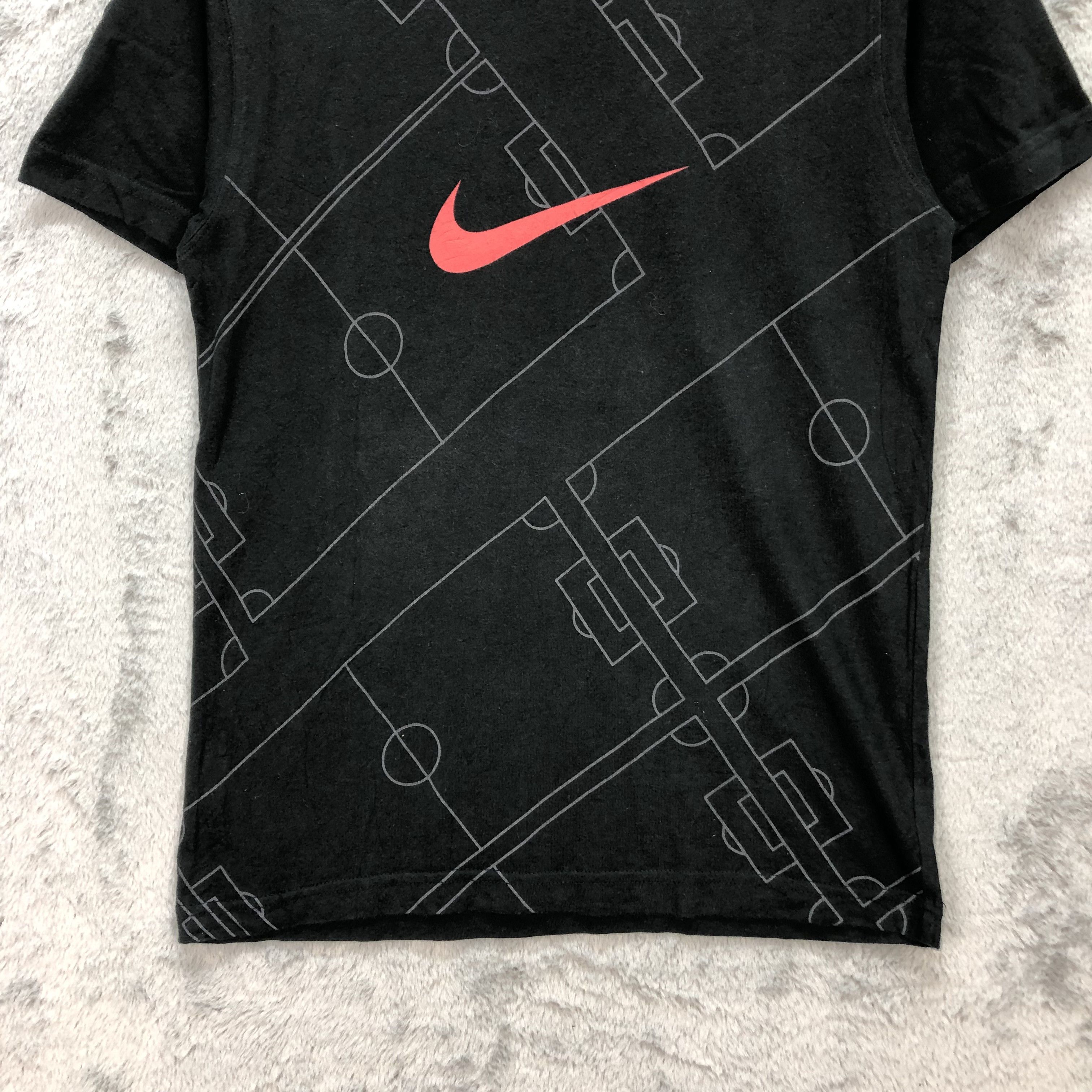 Nike Nike Center Red Swoosh Tees #5712-203 Size S / US 4 / IT 40 - 4 Thumbnail