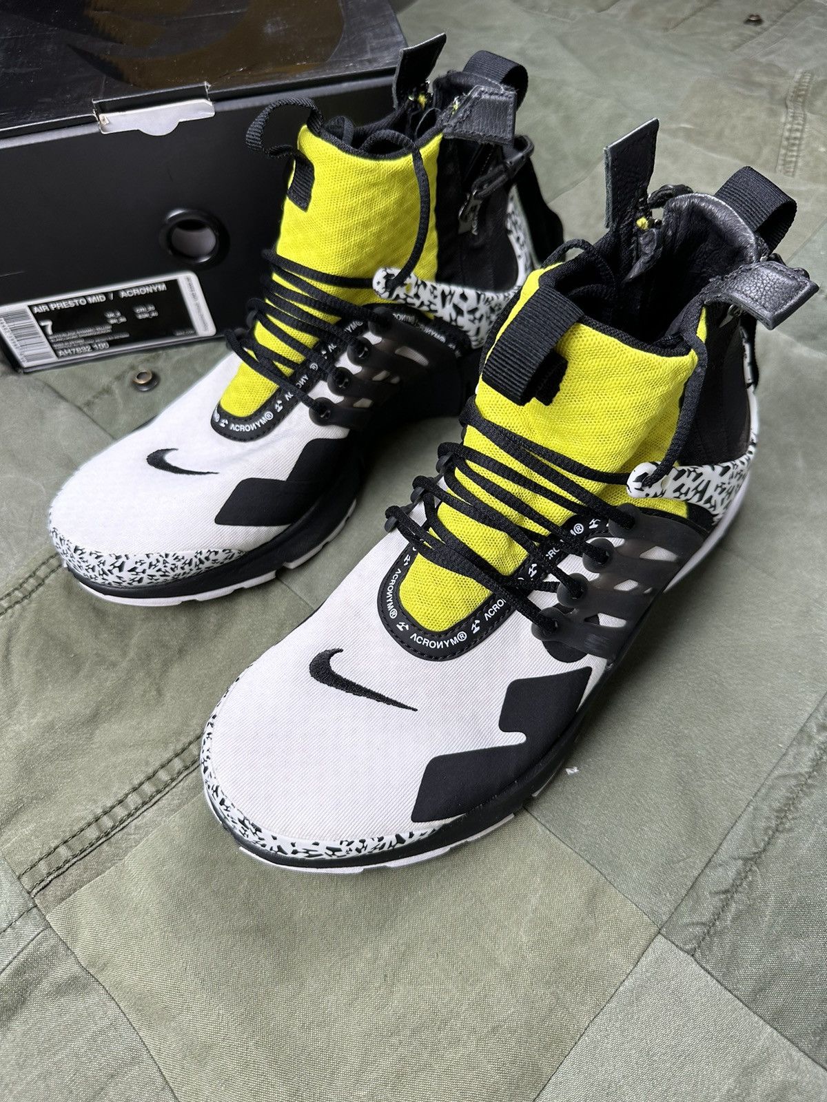 Acronym × Nike Air Presto Mid Dynamic Yellow Size US 7 / EU 40 - 2 Thumbnail