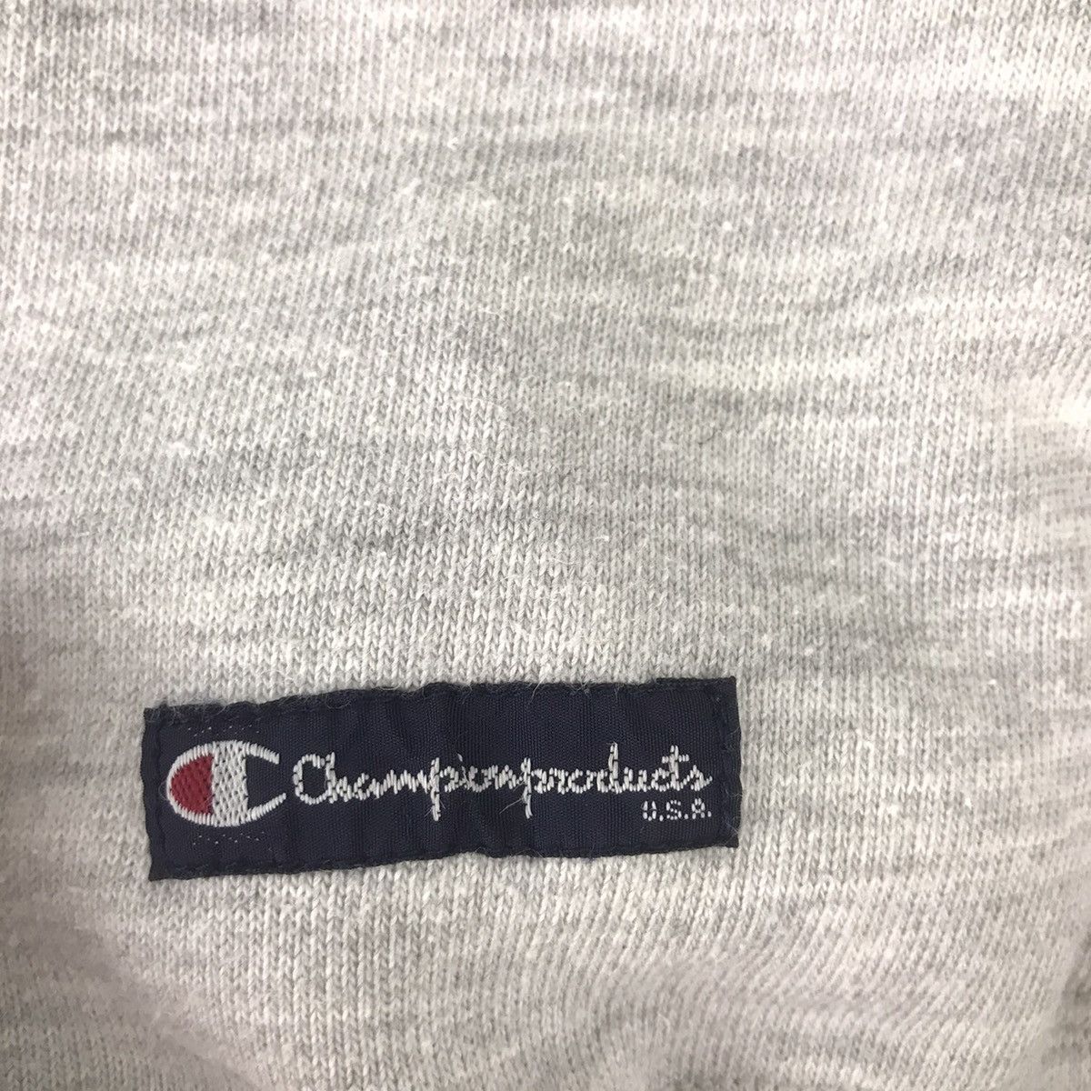 Champion Vintage Champion Crewneck Pullover Medium Size Sweatshirt Size US M / EU 48-50 / 2 - 2 Thumbnail