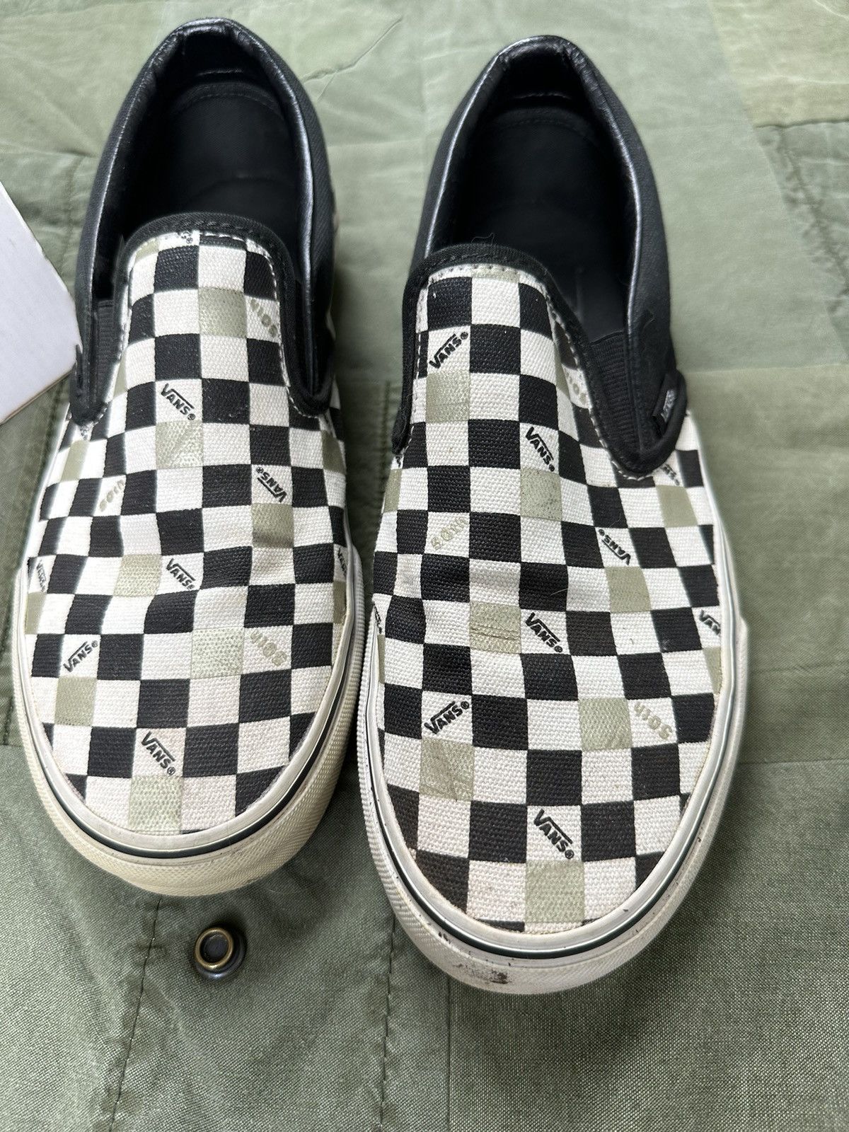 Vans 50th Anniversary Slip Ons Size US 9 / EU 42 - 2 Thumbnail