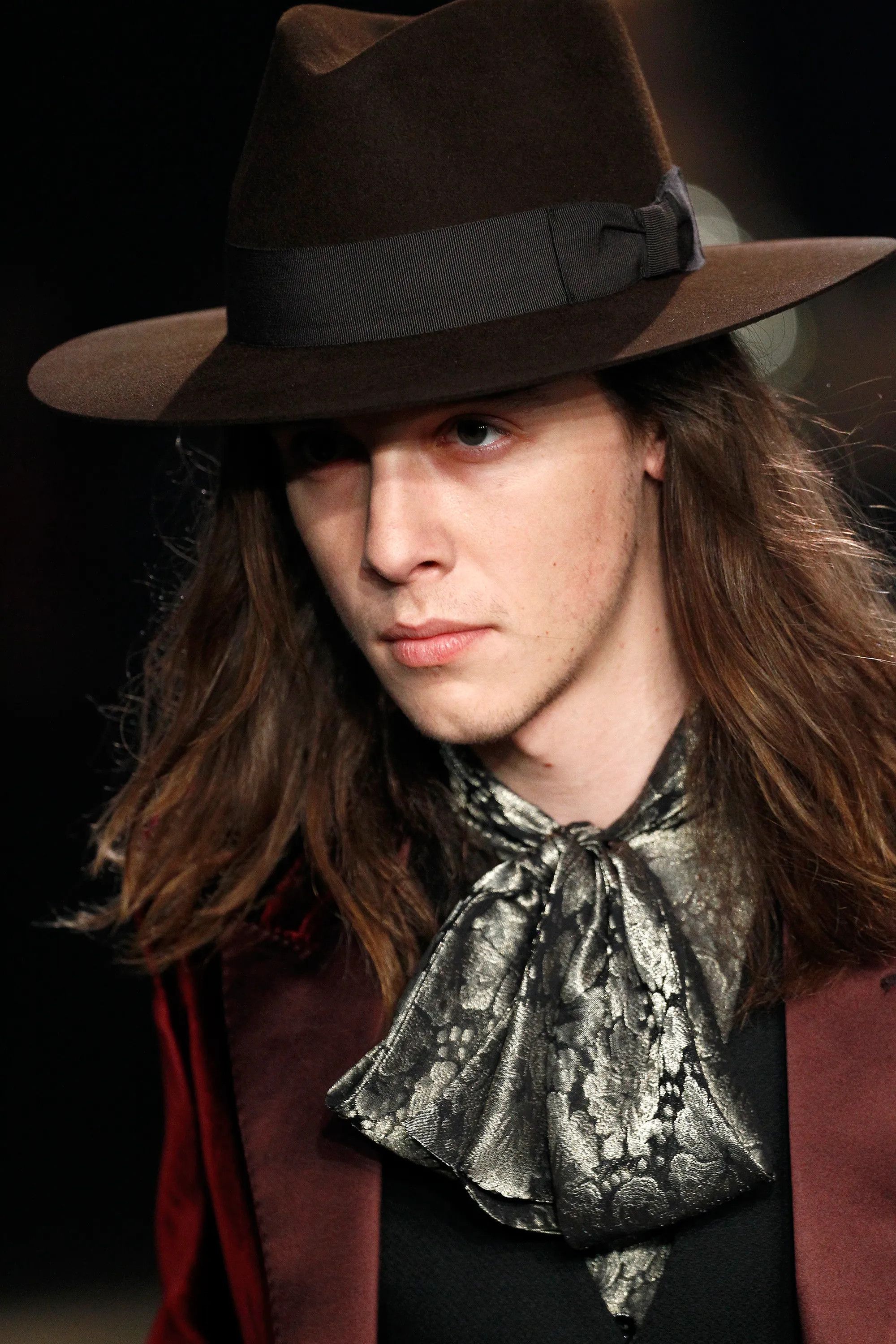 Hedi Slimane × Saint Laurent Paris FW16 Runway Red/Burgundy Velvet Blazer Size 48R - 7 Thumbnail