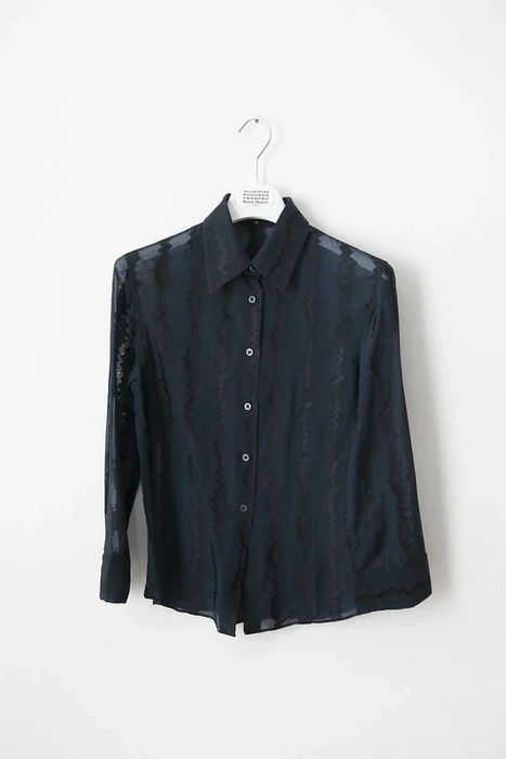 Gucci SS00 zig zag shirt Size XS / US 0-2 / IT 36-38 - 1 Thumbnail