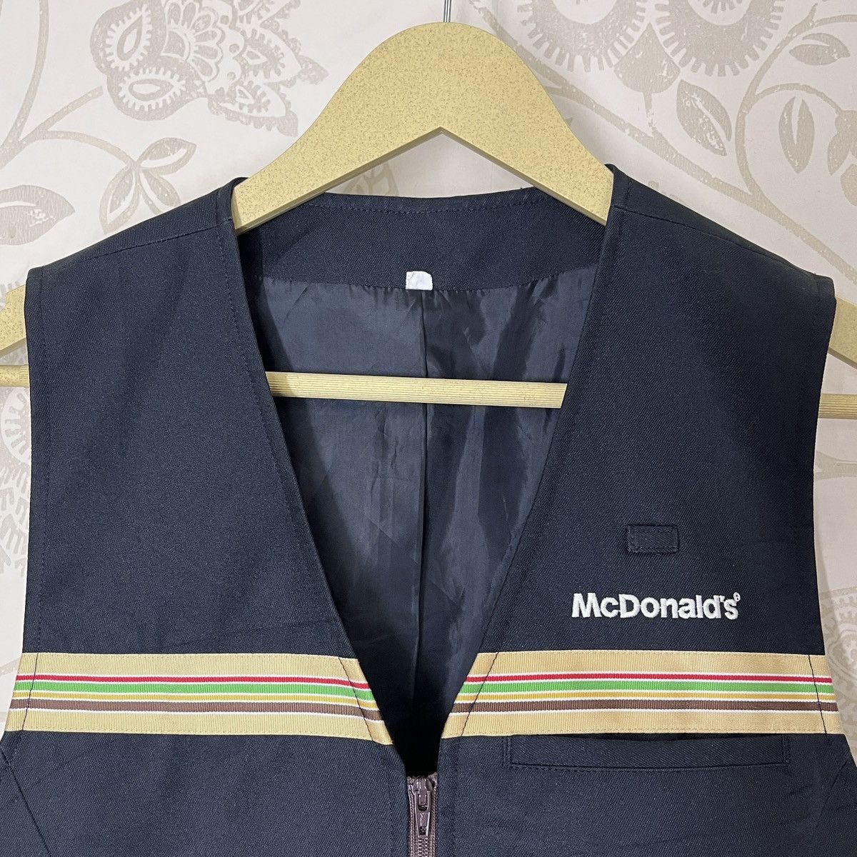 Uniform Wares Rare McDonalds Japan Vintage Workers Uniform Vest Jacket Size US S / EU 44-46 / 1 - 5 Thumbnail