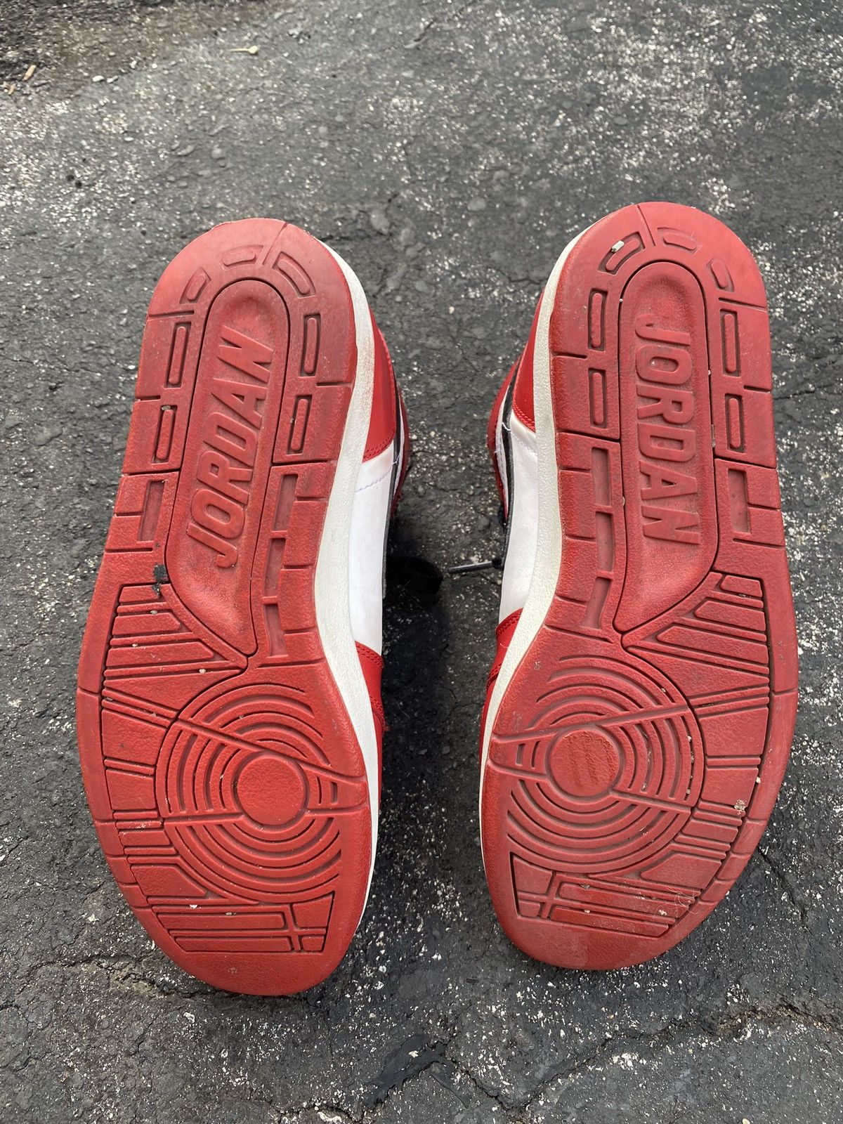 Jordan Brand × Nike Air Jordan 1.5 Retro “Chicago” 2015 (GS) Size US 5.5 / EU 38 - 5 Thumbnail