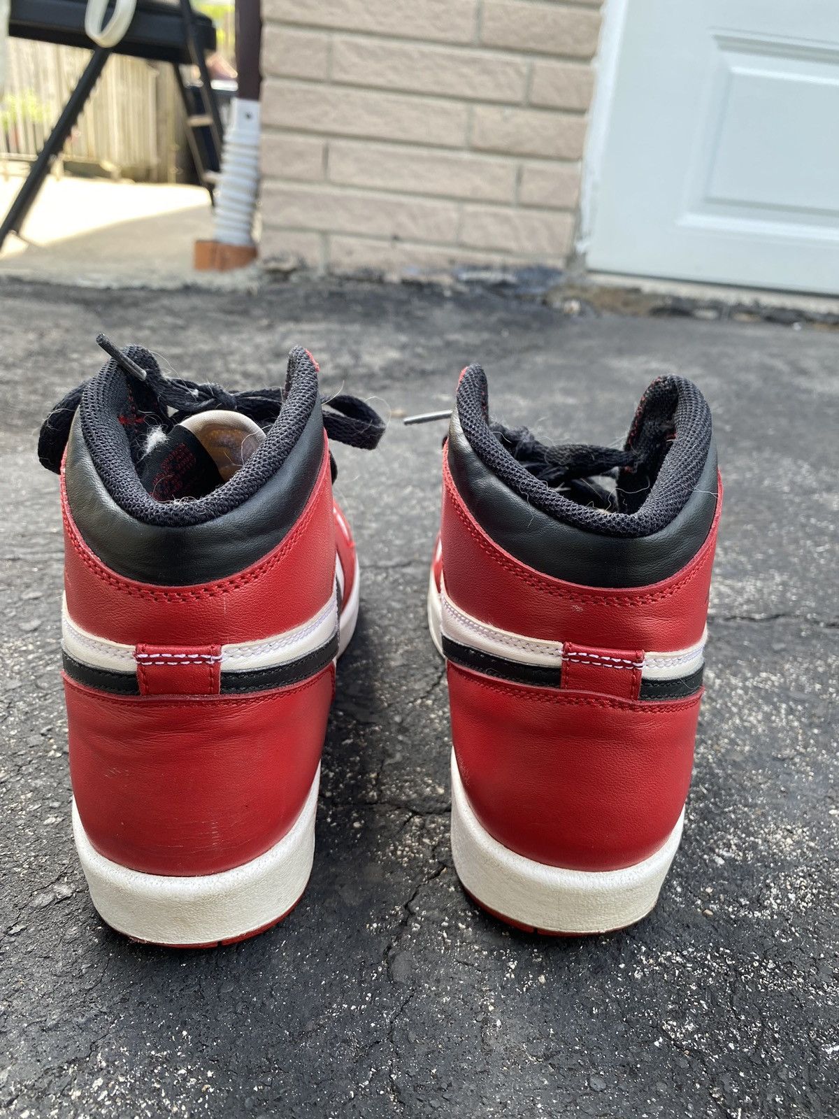 Jordan Brand × Nike Air Jordan 1.5 Retro “Chicago” 2015 (GS) Size US 5.5 / EU 38 - 3 Thumbnail