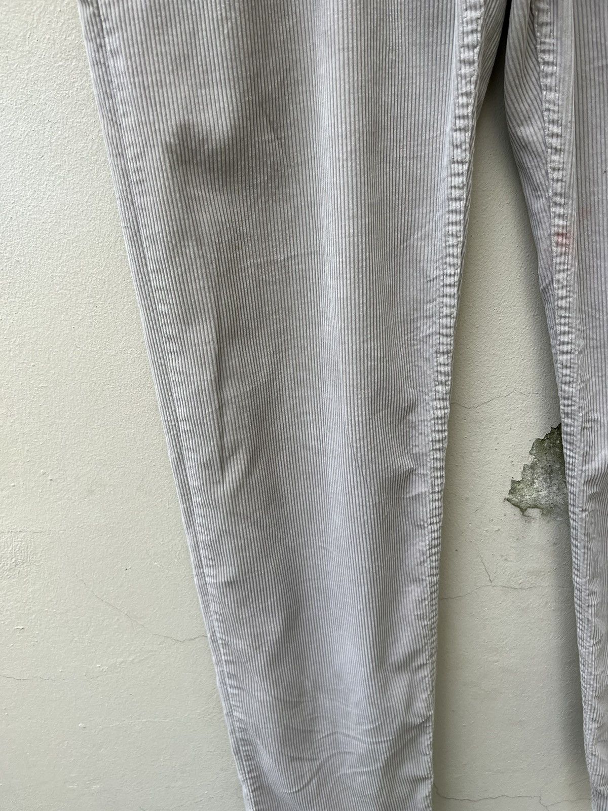 Levi's Vintage 90s Levi’s Silvertab Relaxed Corduroy Jeans Size US 33 - 7 Thumbnail