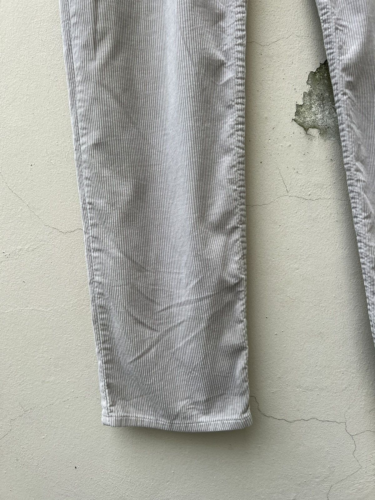 Levi's Vintage 90s Levi’s Silvertab Relaxed Corduroy Jeans Size US 33 - 8 Thumbnail