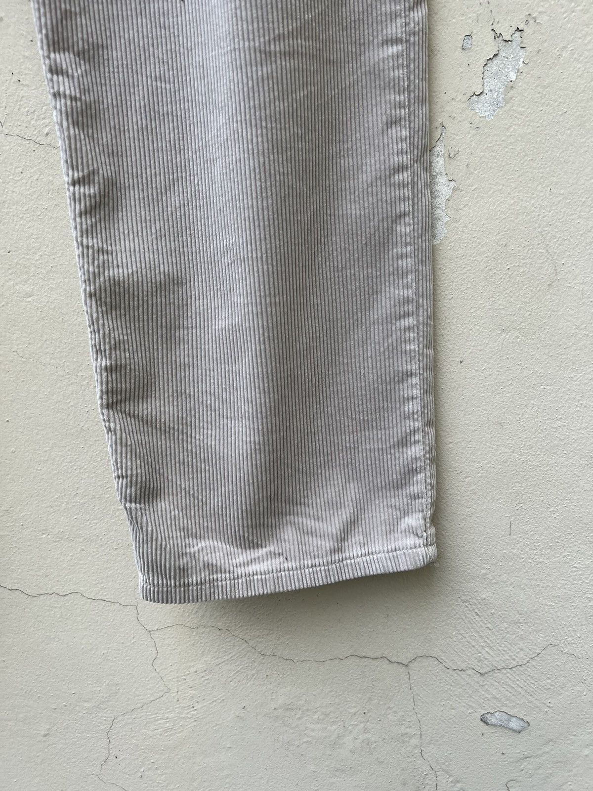 Levi's Vintage 90s Levi’s Silvertab Relaxed Corduroy Jeans Size US 33 - 12 Thumbnail