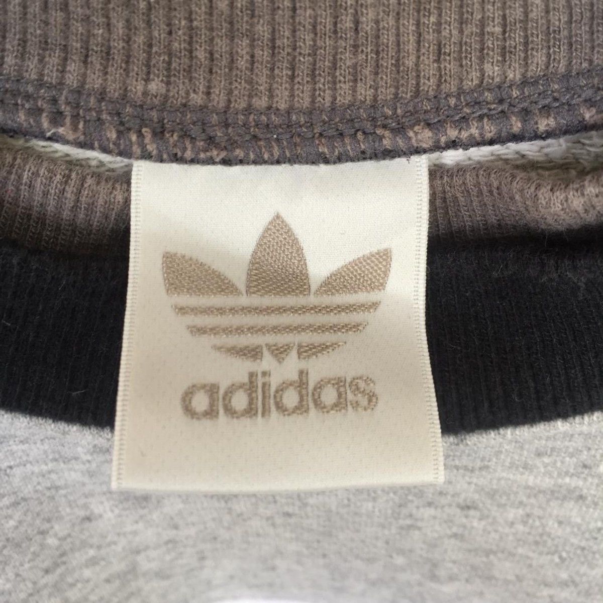 Adidas × Descente × Vintage Vintage Adidas Spellout Sweater Size US L / EU 52-54 / 3 - 7 Thumbnail