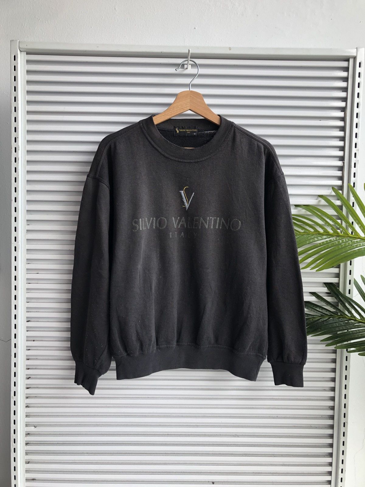 Japanese Brand Vintage Silvio Valentino Crewneck Size US M / EU 48-50 / 2 - 1 Thumbnail