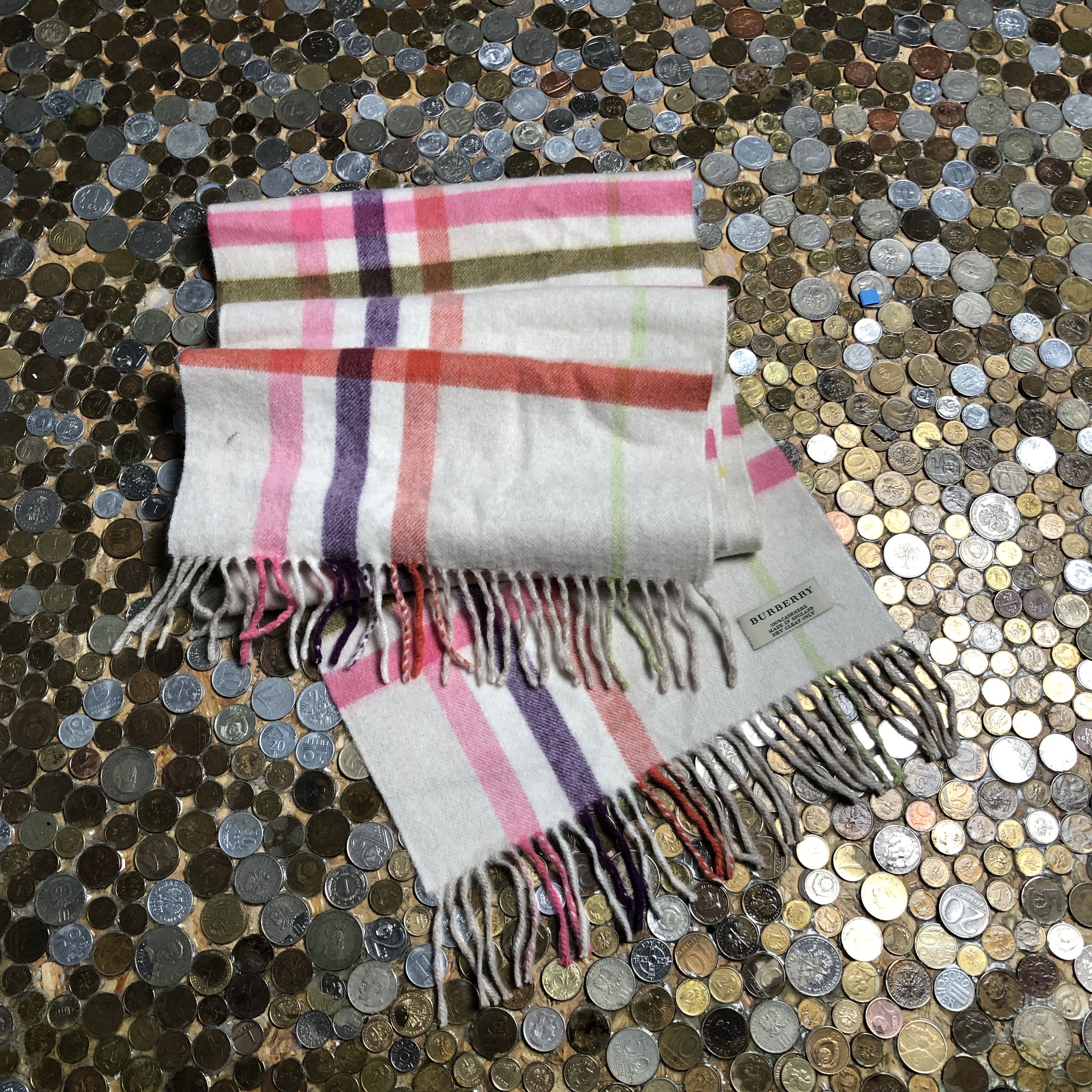Burberry 100% cashmire Vintage Checkred scarf 90's