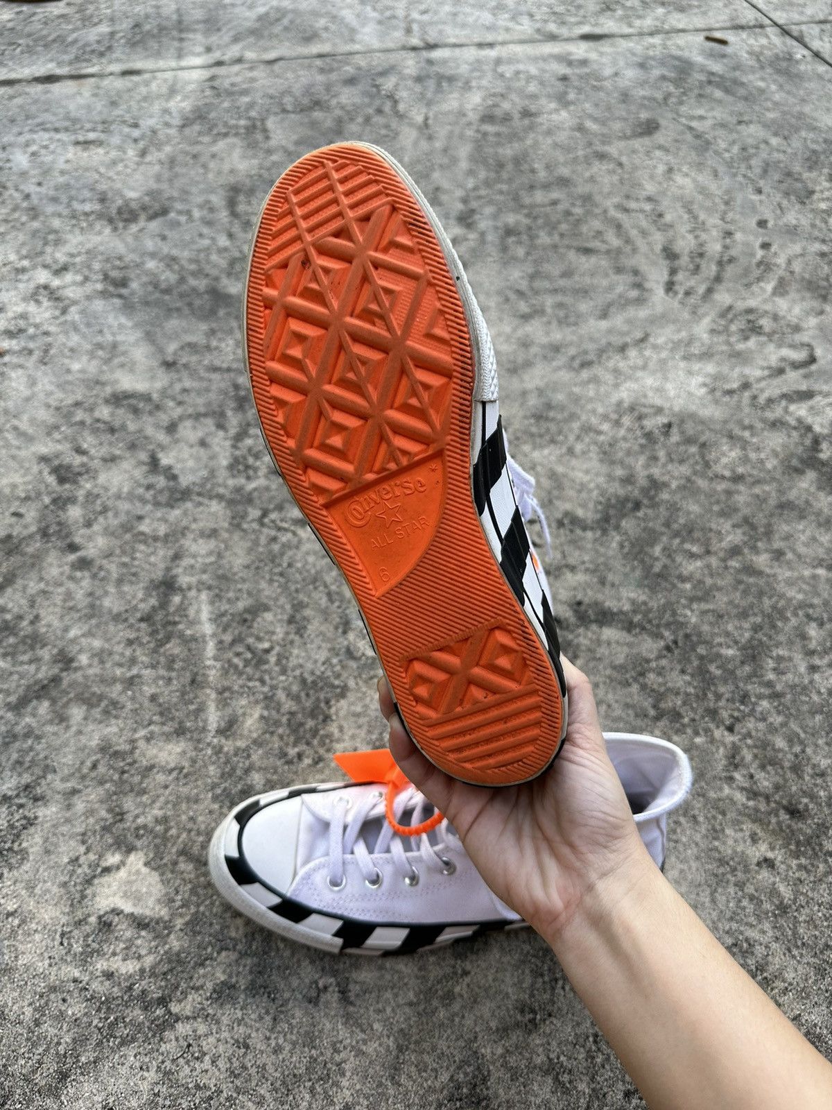 Converse × Off-White OFF-WHITE CONVERSE Size US 6 / EU 39 - 5 Thumbnail