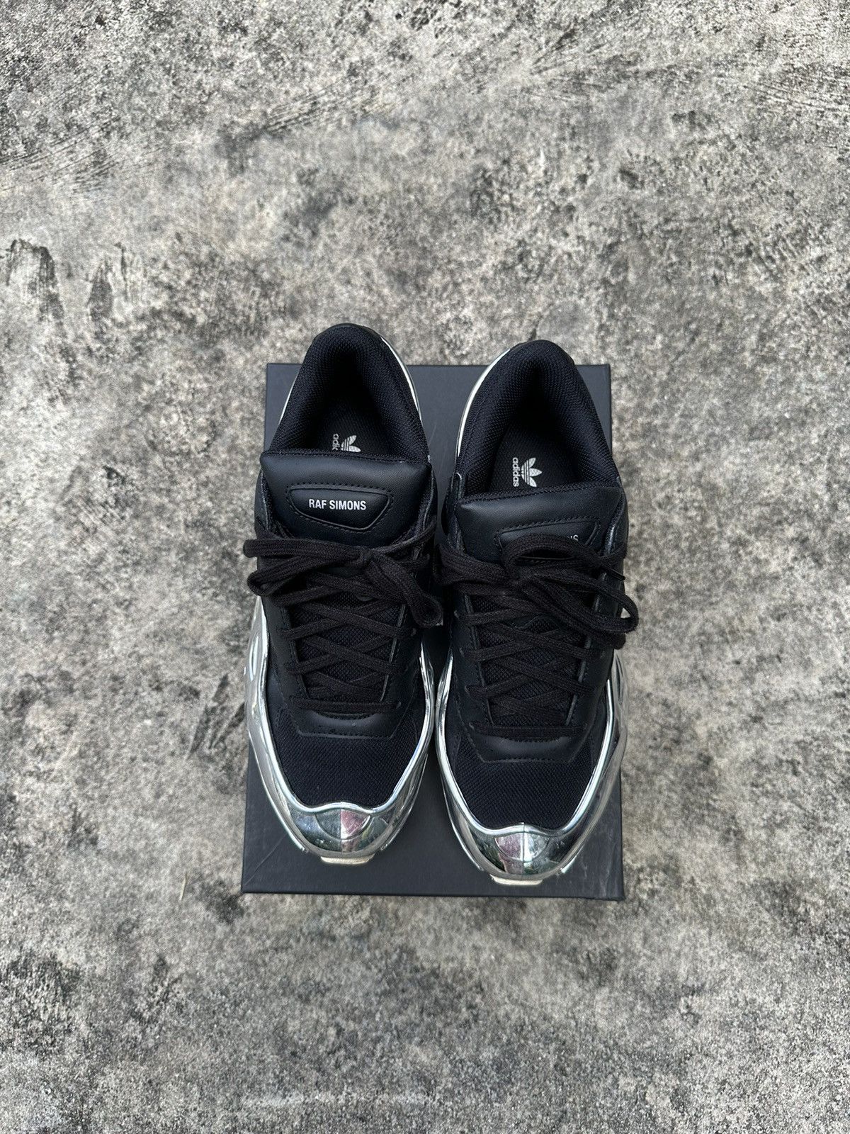 Adidas × Raf Simons ADIDAS X RAF SIMONS Ozweegos Size US 7 / EU 40 - 4 Thumbnail