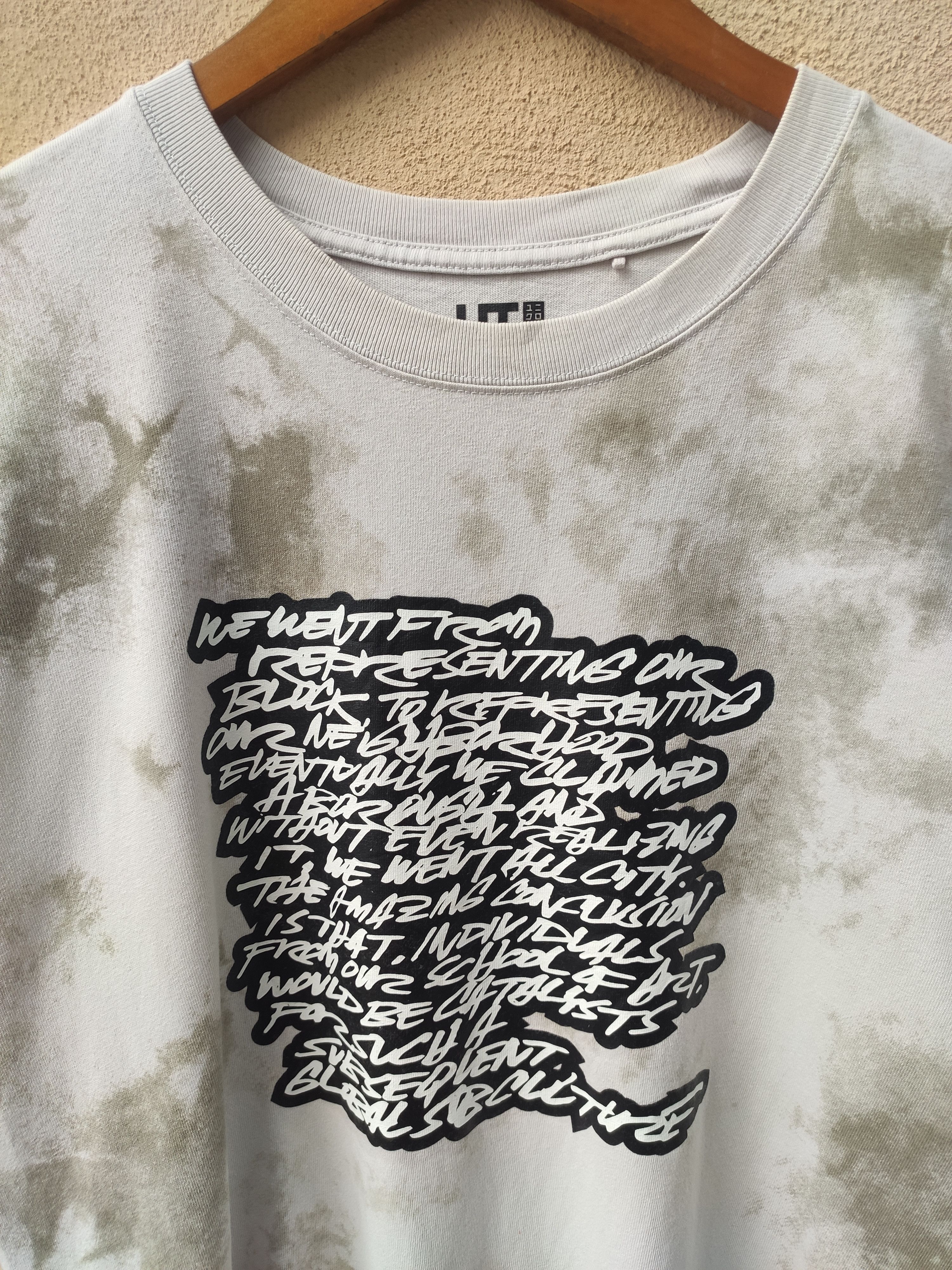 Futura × Uniqlo 🔥 Futura X Uniqlo t shirt Size US M / EU 48-50 / 2 - 2 Thumbnail