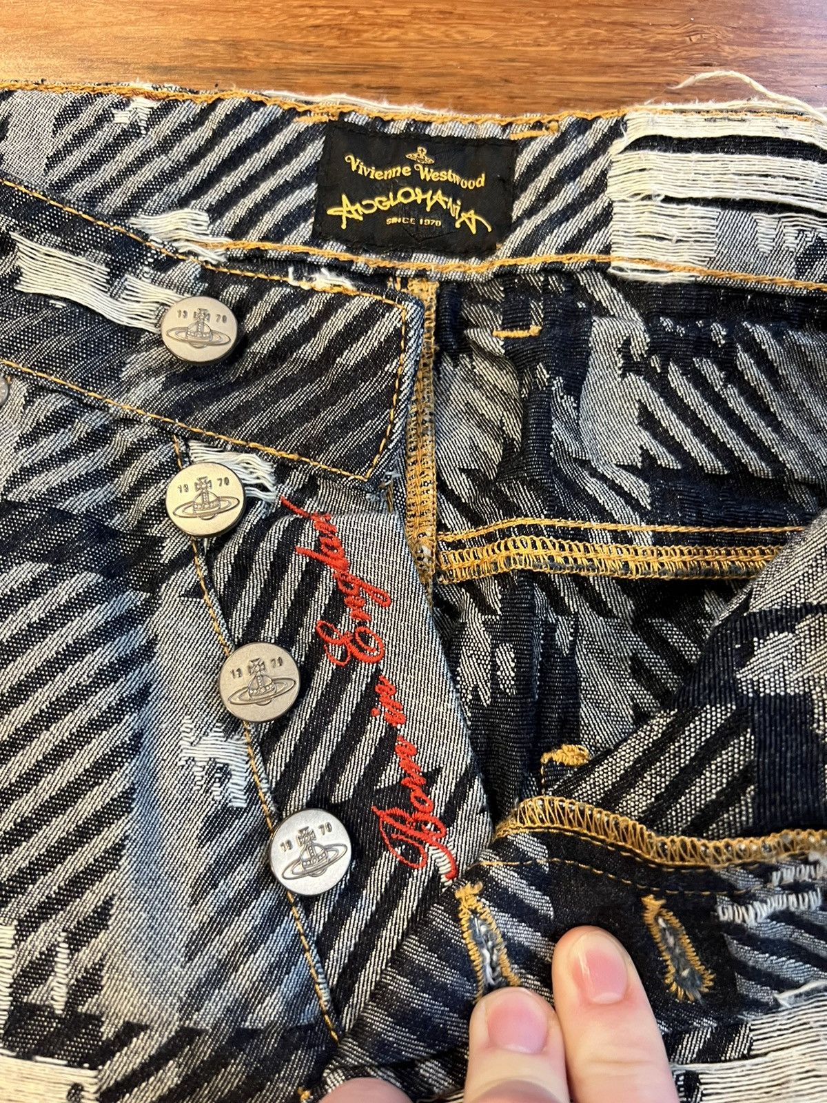 Vivienne Westwood VIVIENNE WESTWOOD ANGLOMANIA DISTRESSED STRIPED JEANS Size US 28 / EU 44 - 3 Thumbnail