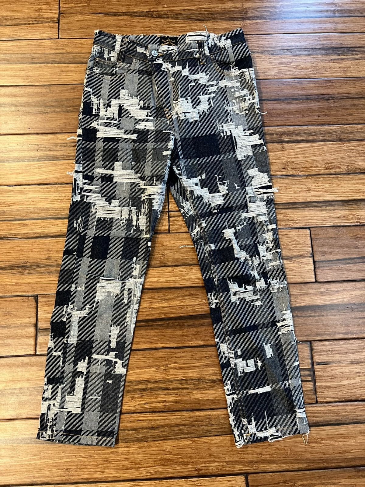 Vivienne Westwood VIVIENNE WESTWOOD ANGLOMANIA DISTRESSED STRIPED JEANS Size US 28 / EU 44 - 1 Thumbnail