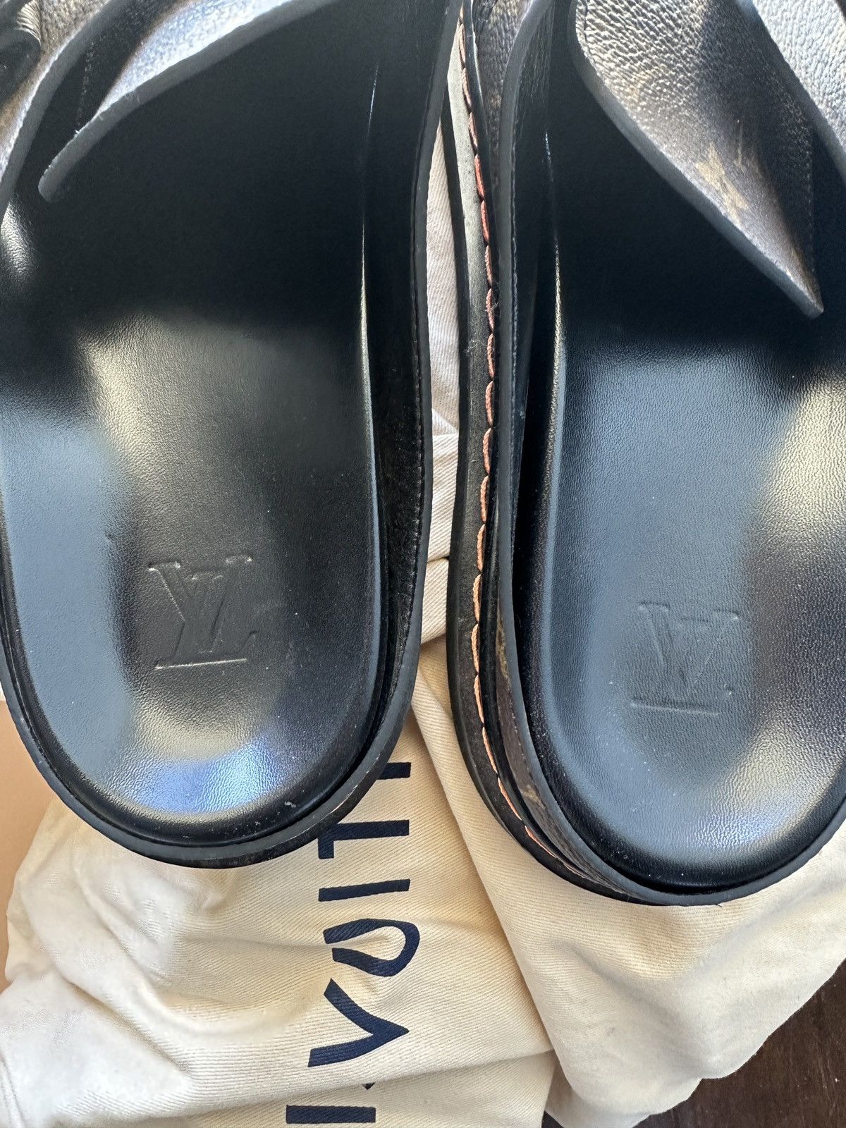 Louis Vuitton LV Easy Mule 10.5 LV size 9.5 Size US 10.5 / EU 43-44 - 8 Thumbnail