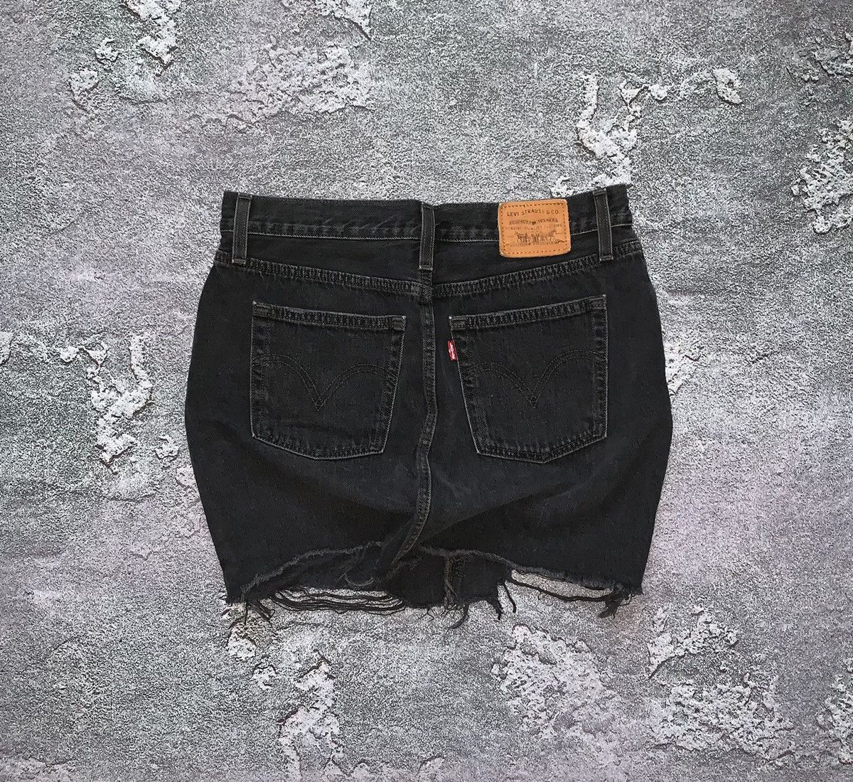 Vintage Levi's denim skirt size 28 red label