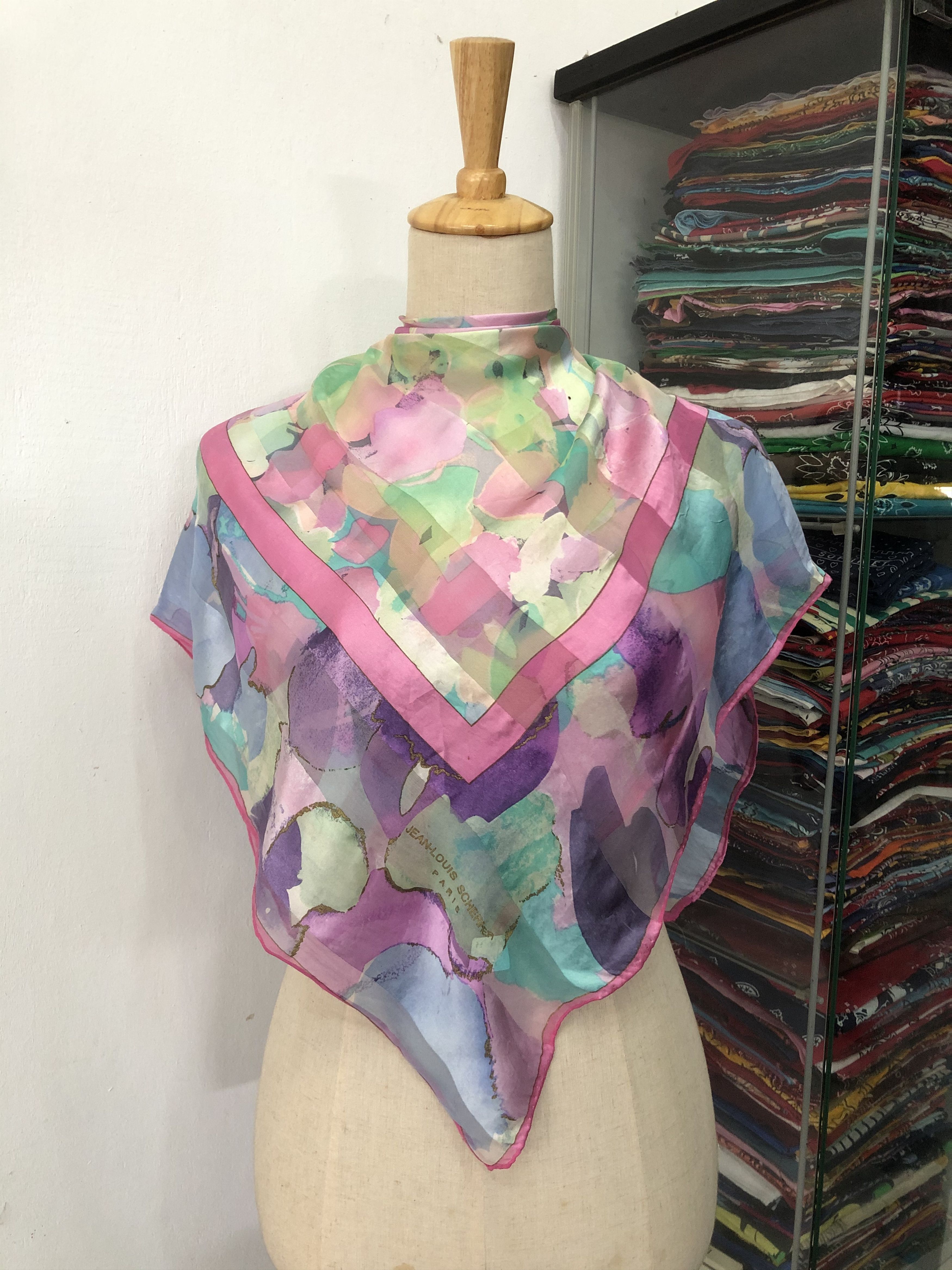 Foulard en soie vintage Jean-Louis Scherrer - Accessoires & Bagagerie